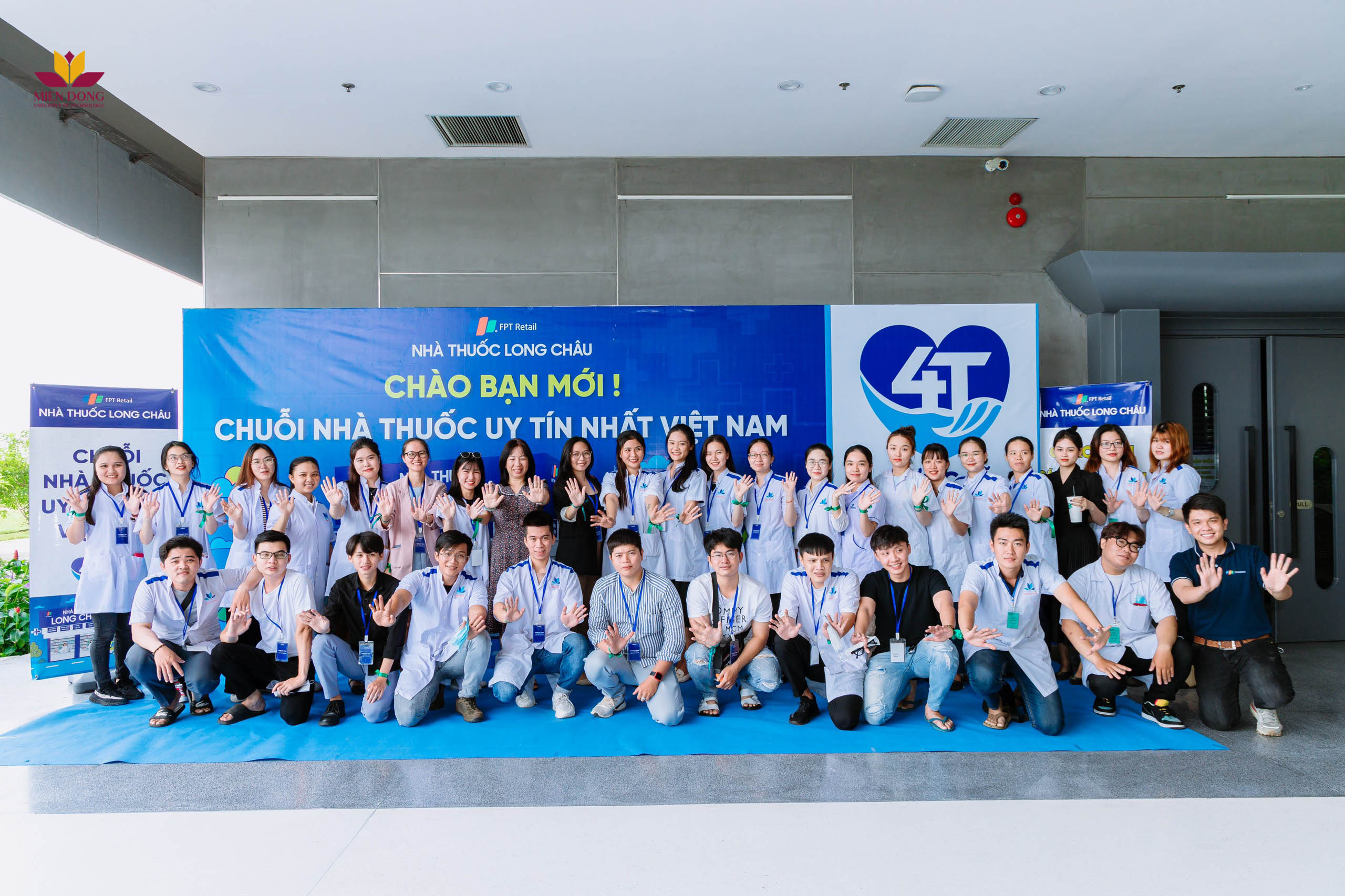 1 ngày trải nghiệm FPT Company Tour - FPT Long Châu cùng MIT-ers