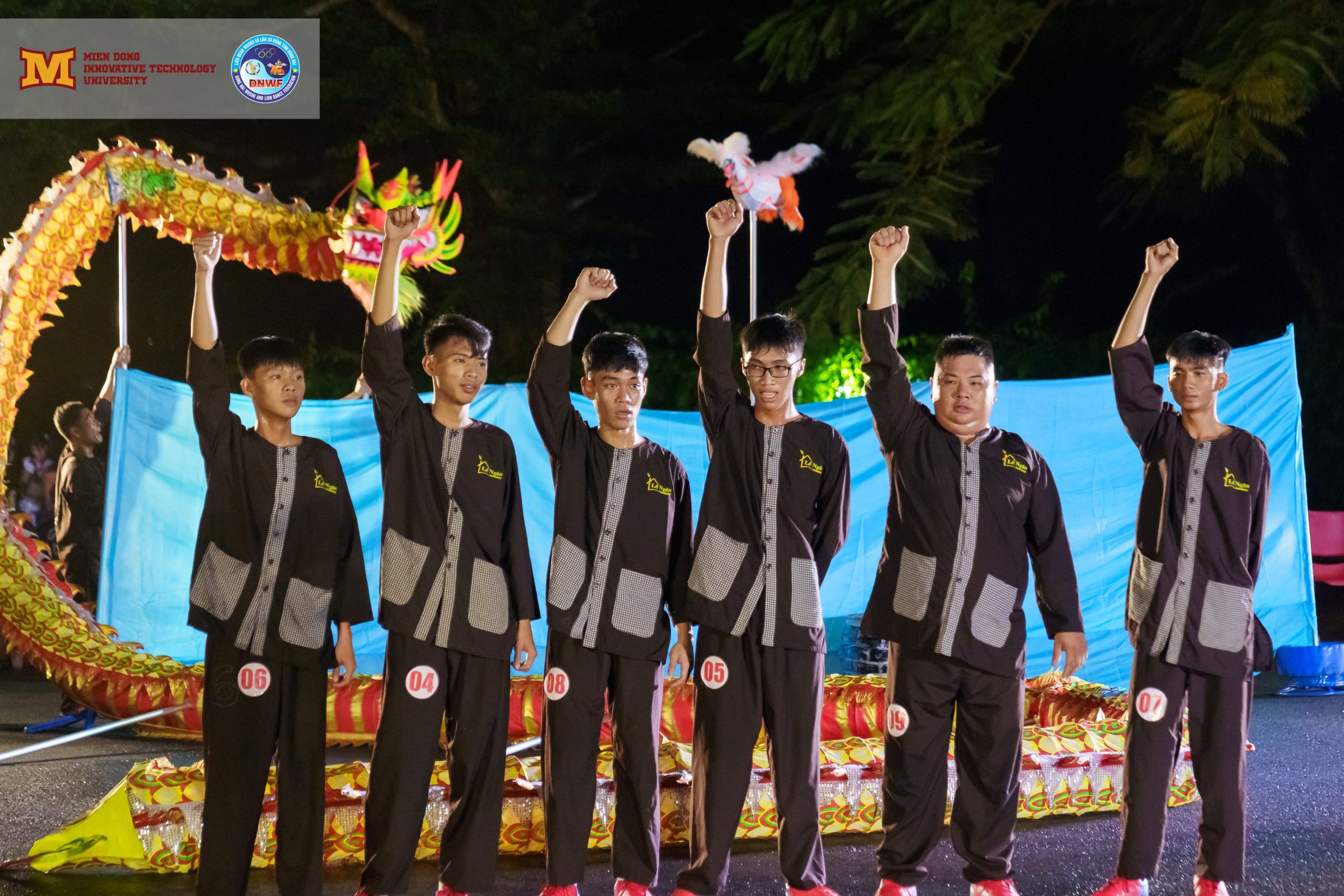 Và Đoàn Lân Sư Rồng – Bàu Sen Đường