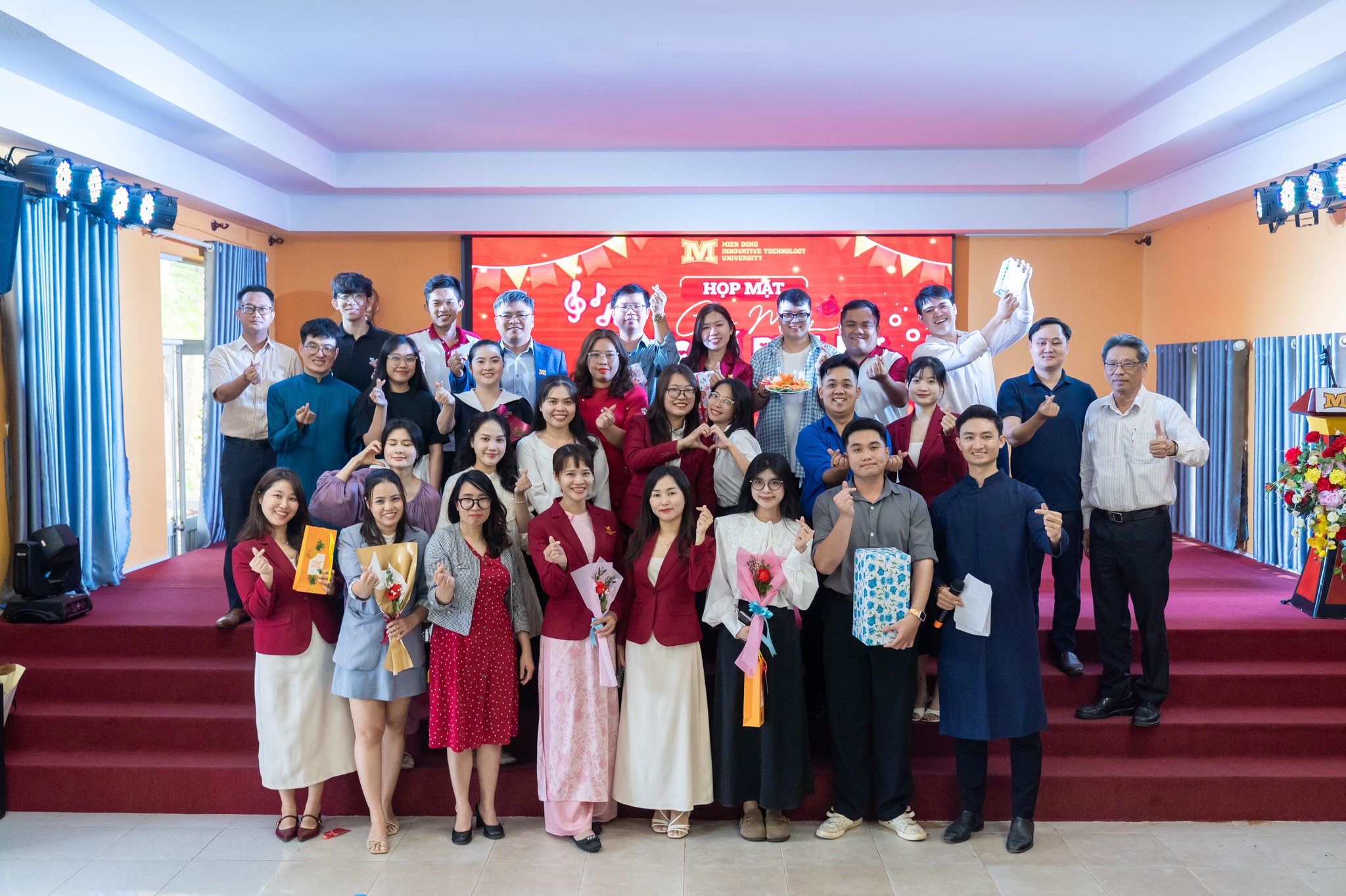 MIT Uni. chào mừng Ngày Quốc Tế Phụ Nữ 8/3 – Tôn vinh những đóa hoa rạng rỡ