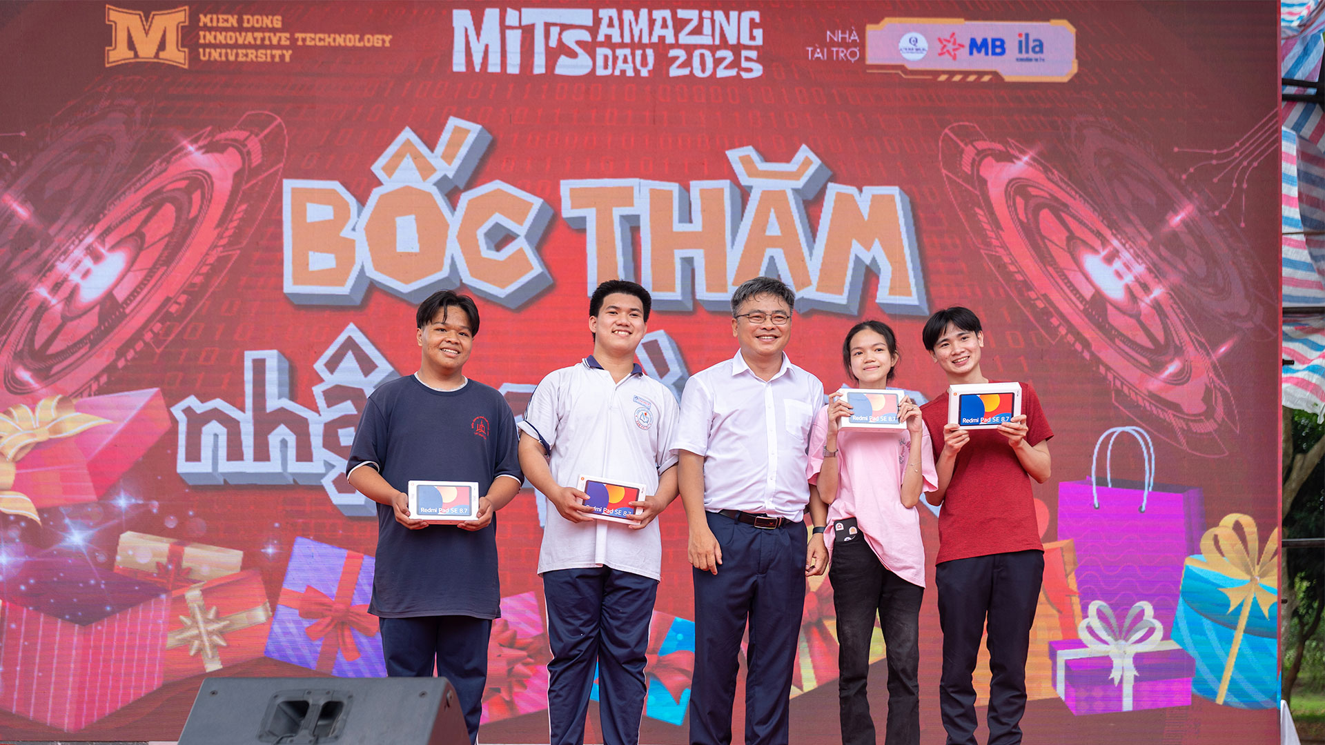 Minigame Bốc thăm may mắn tại MIT's Amazing Day 2025