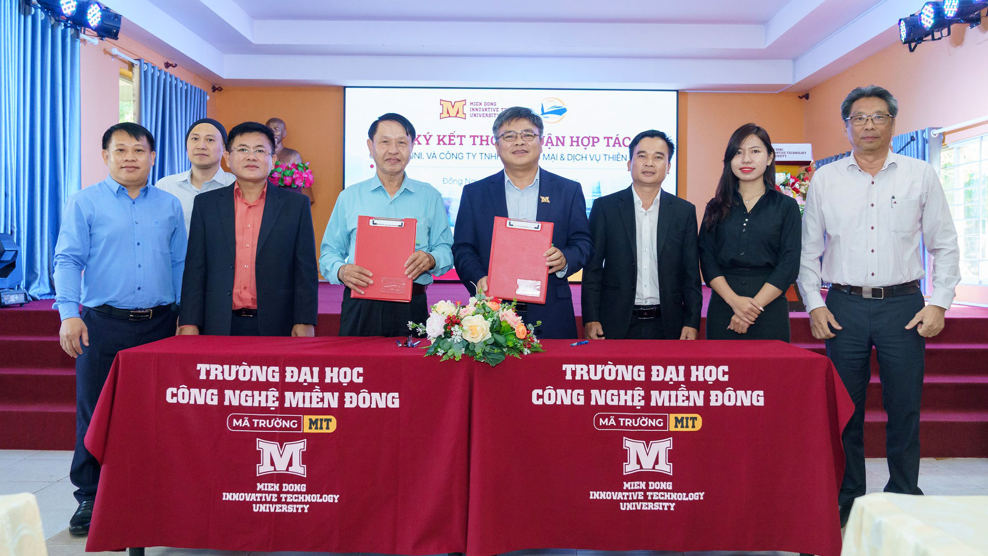 Trường ĐH Công nghệ Miền Đông ký kết hợp tác với CTY TNHH Thương mại & Dịch vụ Thiên Long
