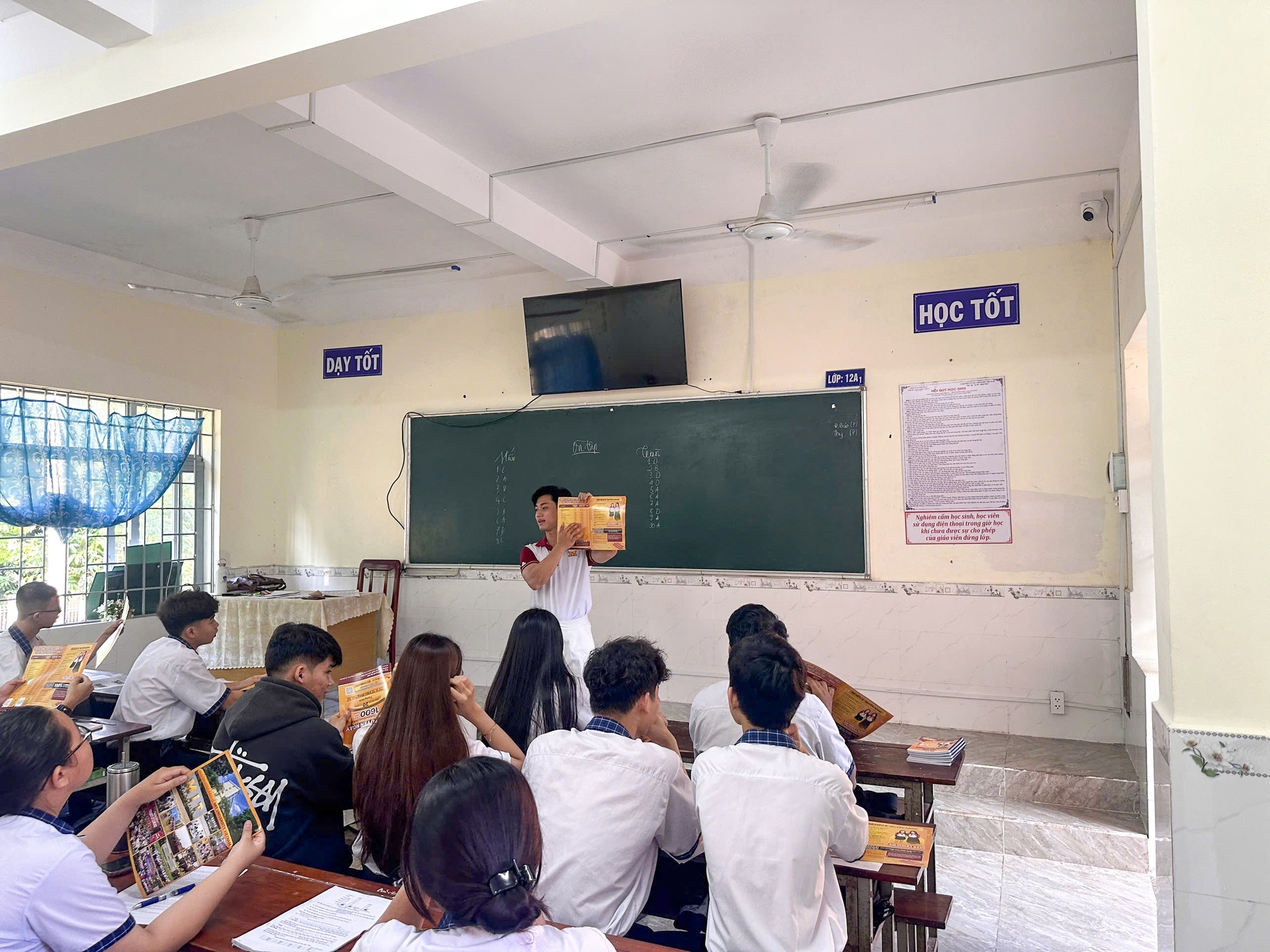 Tuyển sinh 2025 - MIT Uni. Đồng hành cùng GDNN - GDTX Long Khánh và Thống Nhất