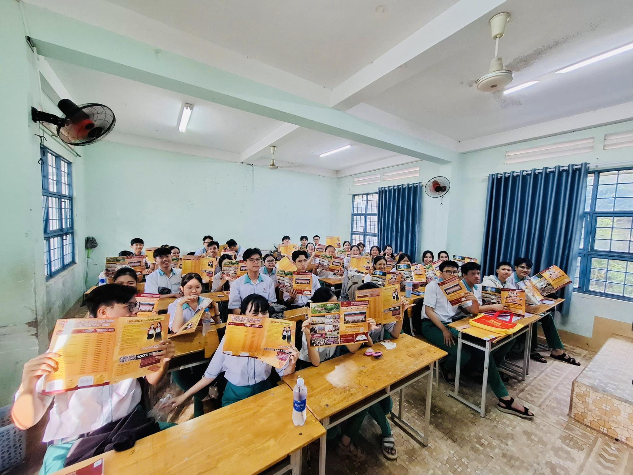 Trường Đại học Công nghệ Miền Đông tư vấn tuyển sinh tại Bình Thuận