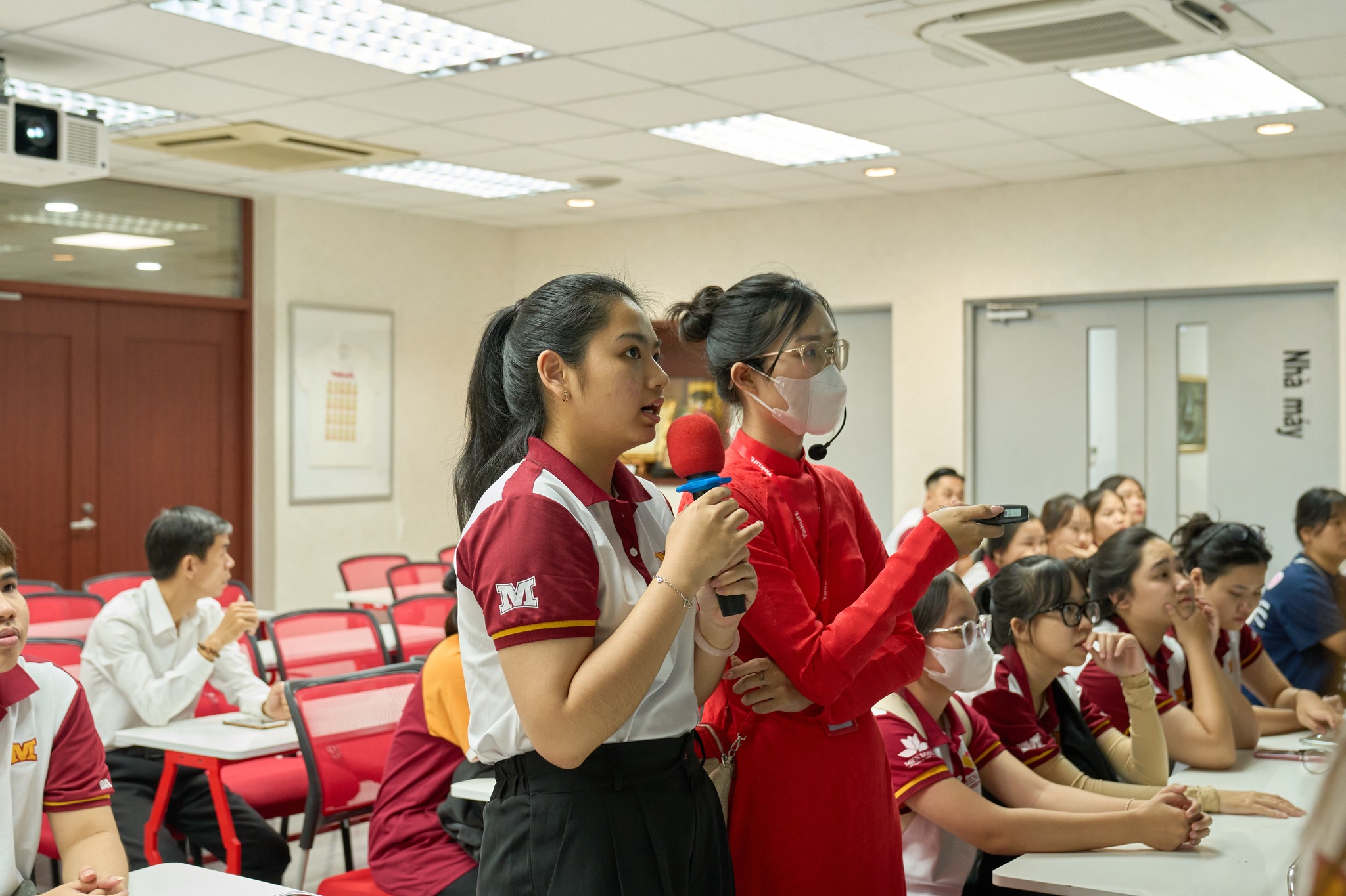 Sinh viên MIT Uni. trải nghiệm thực tế tại nhà máy Yakult Việt Nam