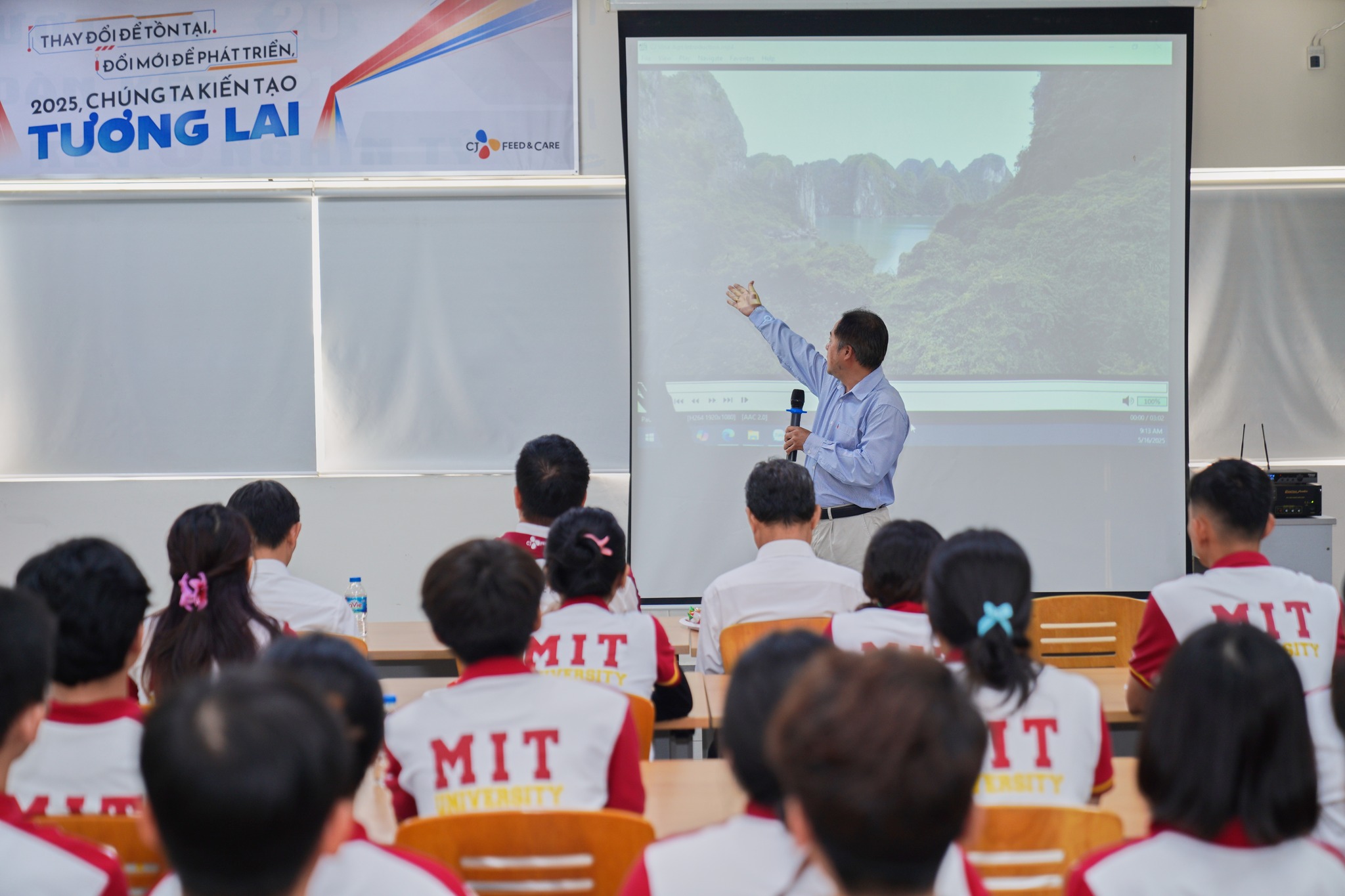 Khám phá nhà máy CJ Vina Agri – Cơ hội cho sinh viên Thú y MIT Uni.
