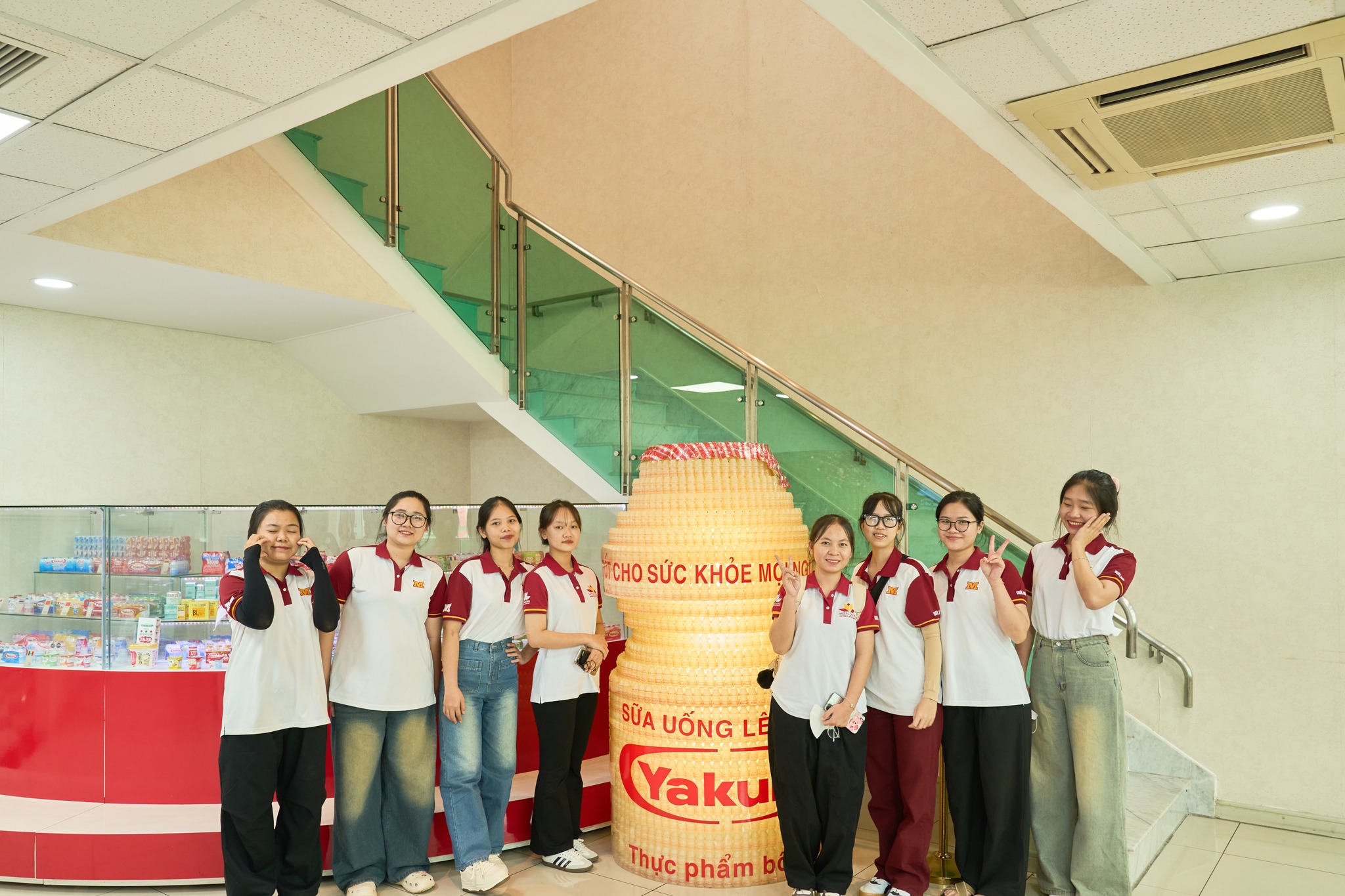 Sinh viên MIT Uni. trải nghiệm thực tế tại nhà máy Yakult Việt Nam