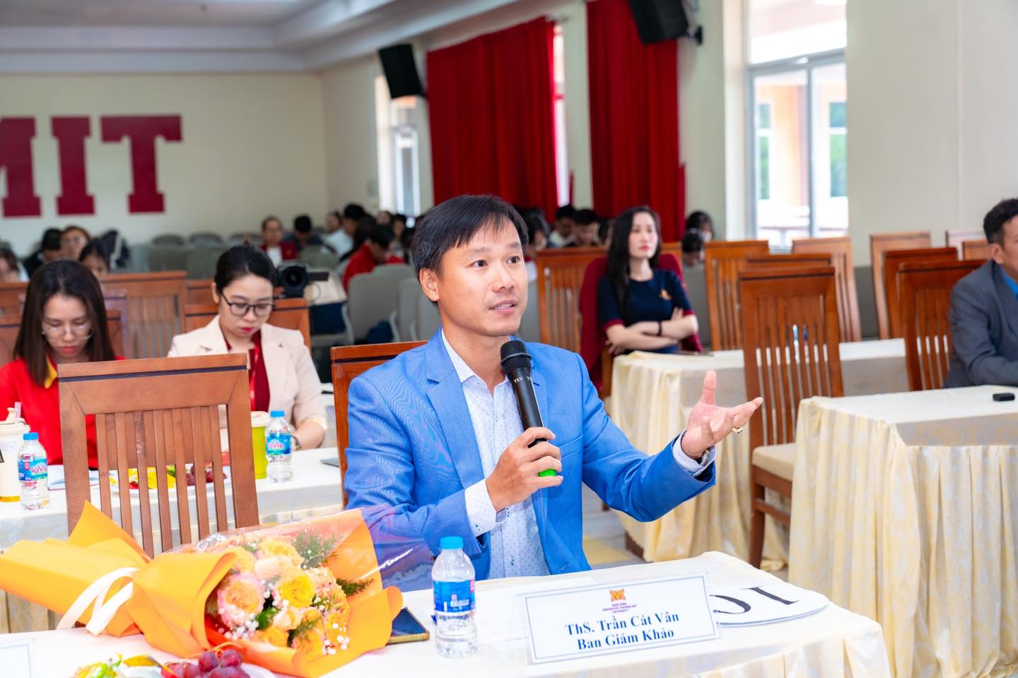 Vòng chung kết cuộc thi hùng biện tiếng Anh 2025 | MIT Uni.