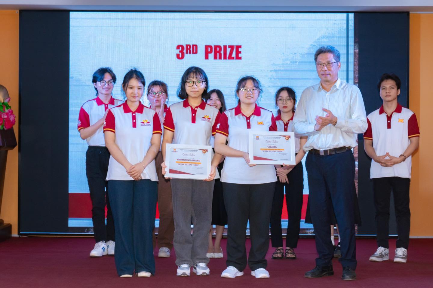 Vòng chung kết cuộc thi hùng biện tiếng Anh 2025 | MIT Uni.