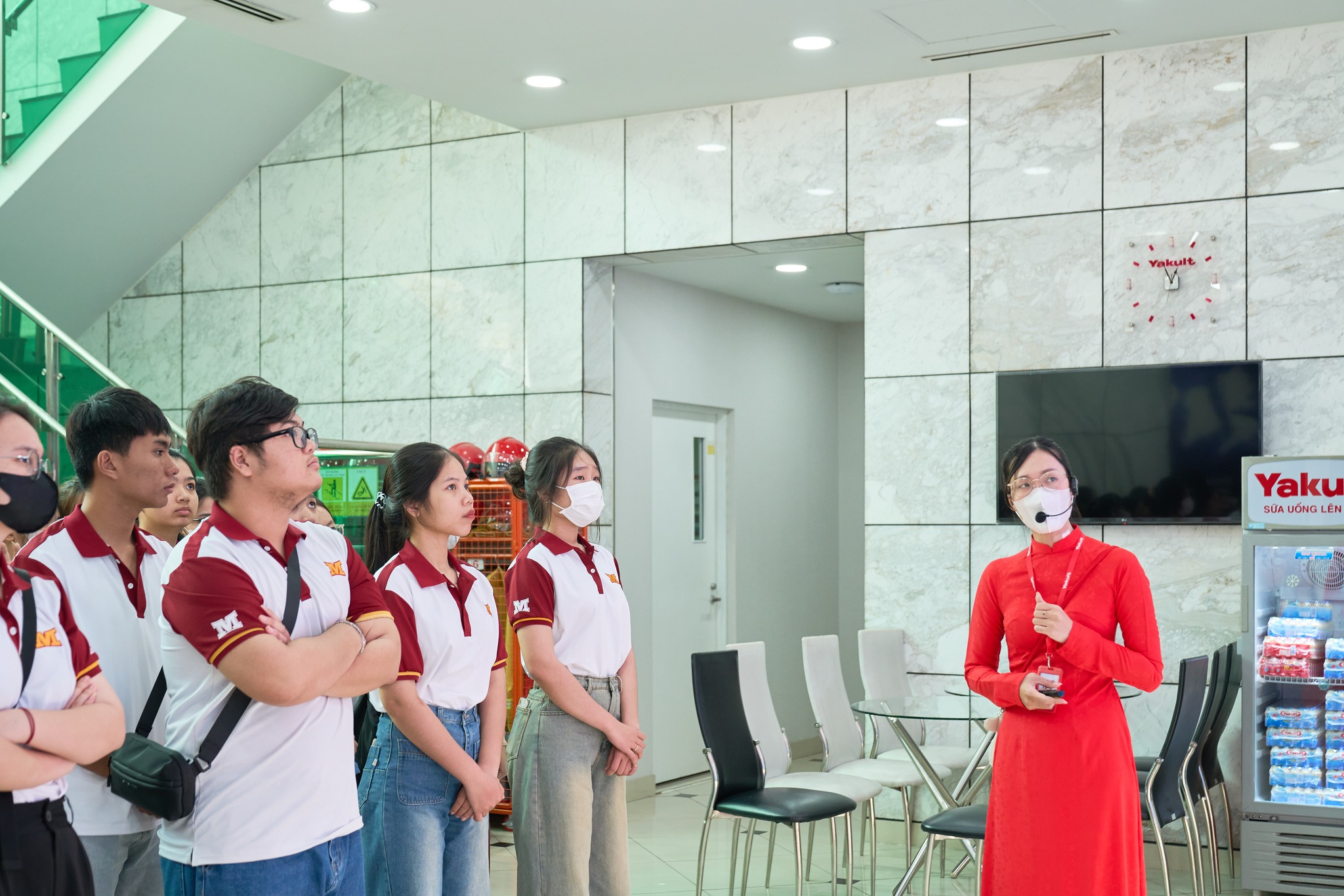 Sinh viên MIT Uni. trải nghiệm thực tế tại nhà máy Yakult Việt Nam
