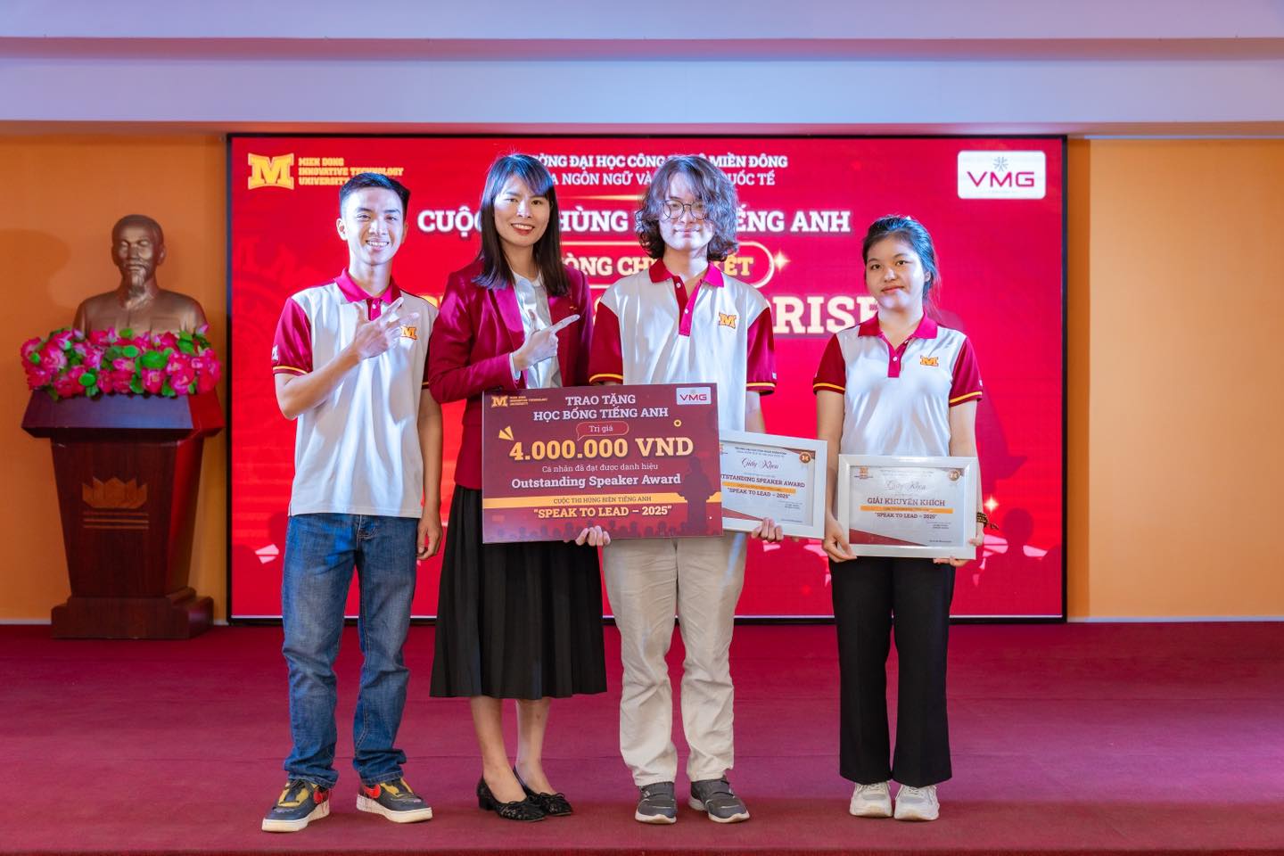Vòng chung kết cuộc thi hùng biện tiếng Anh 2025 | MIT Uni.