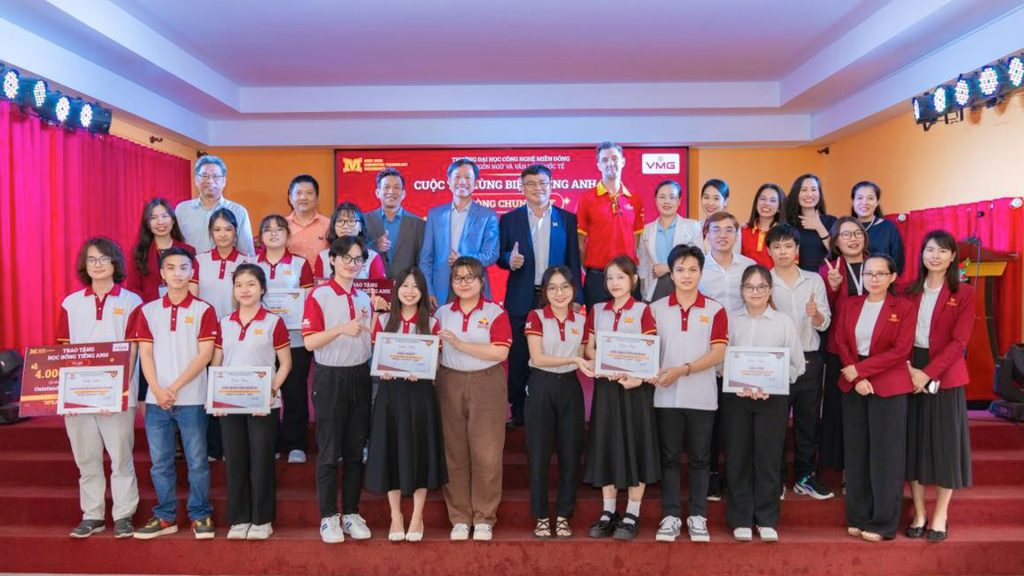 Vòng chung kết cuộc thi hùng biện tiếng Anh 2025 | MIT Uni.
