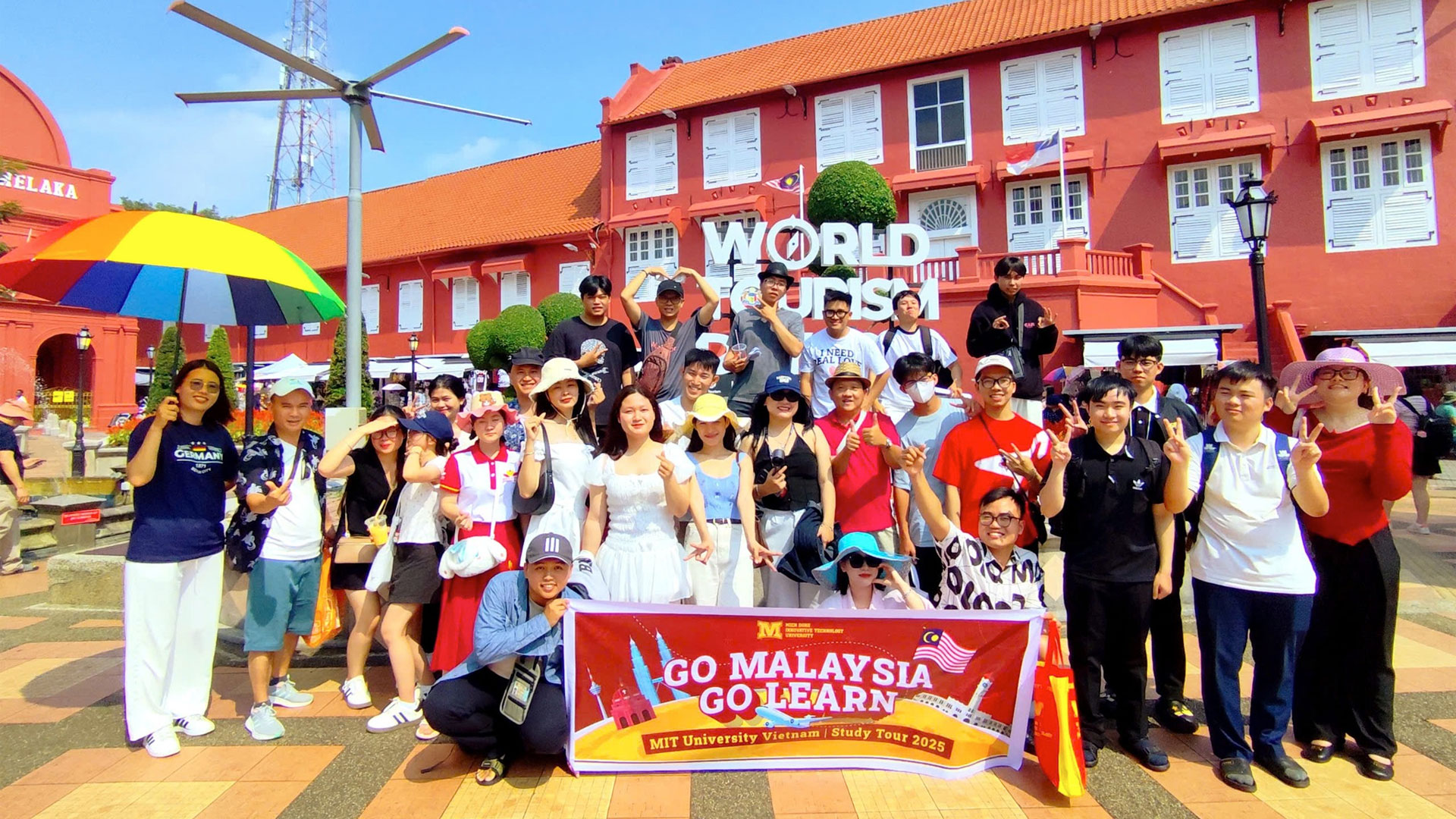 Sinh viên MIT Uni. chính thức chinh phục Malaysia! Go Malaysia – Go Learn!!!