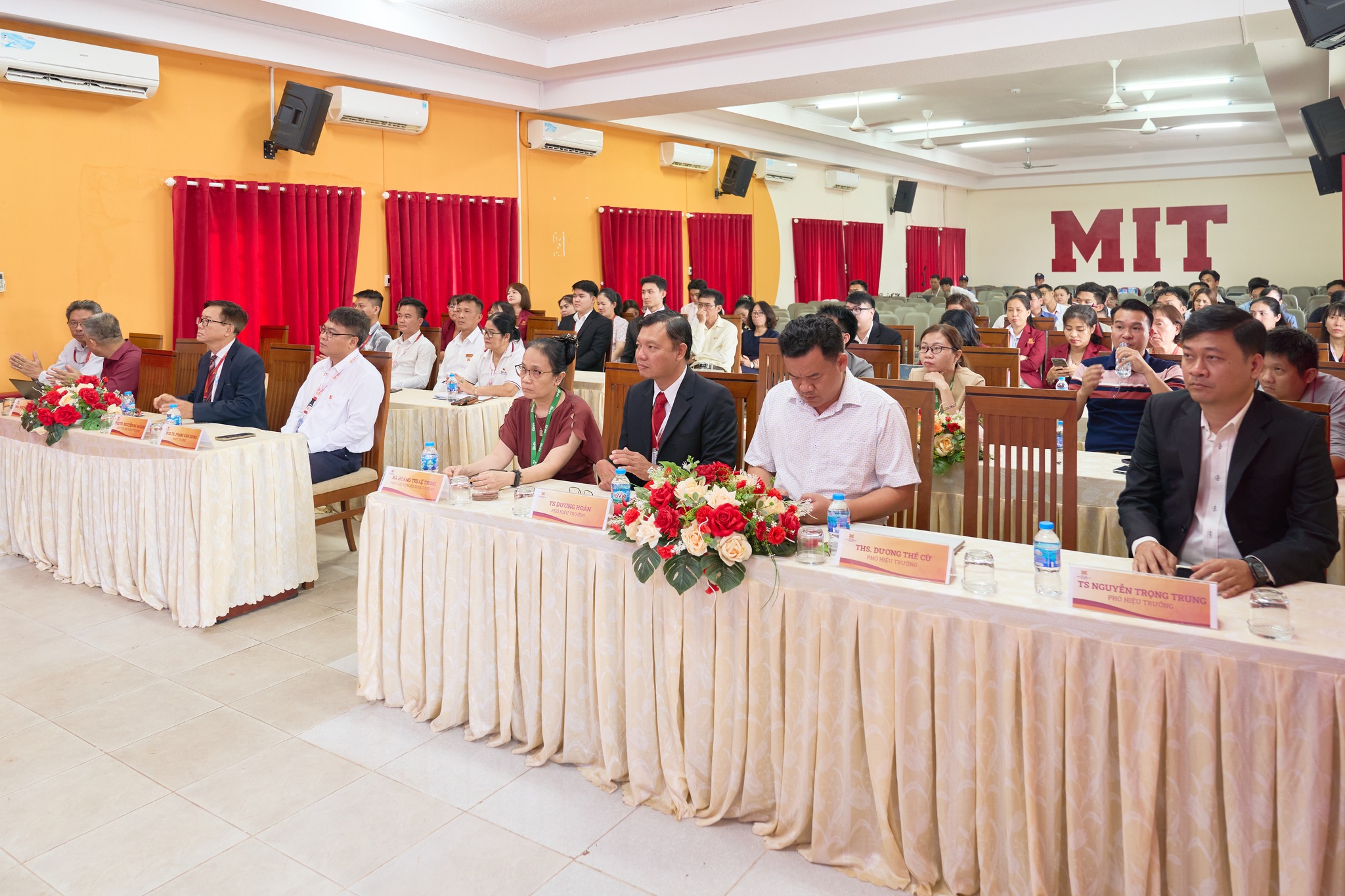MIT Uni. kiện toàn lãnh đạo Hội đồng Trường, bổ nhiệm Chủ tịch mới, khẳng định tầm nhìn chiến lược cho giai đoạn phát triển bền vững.