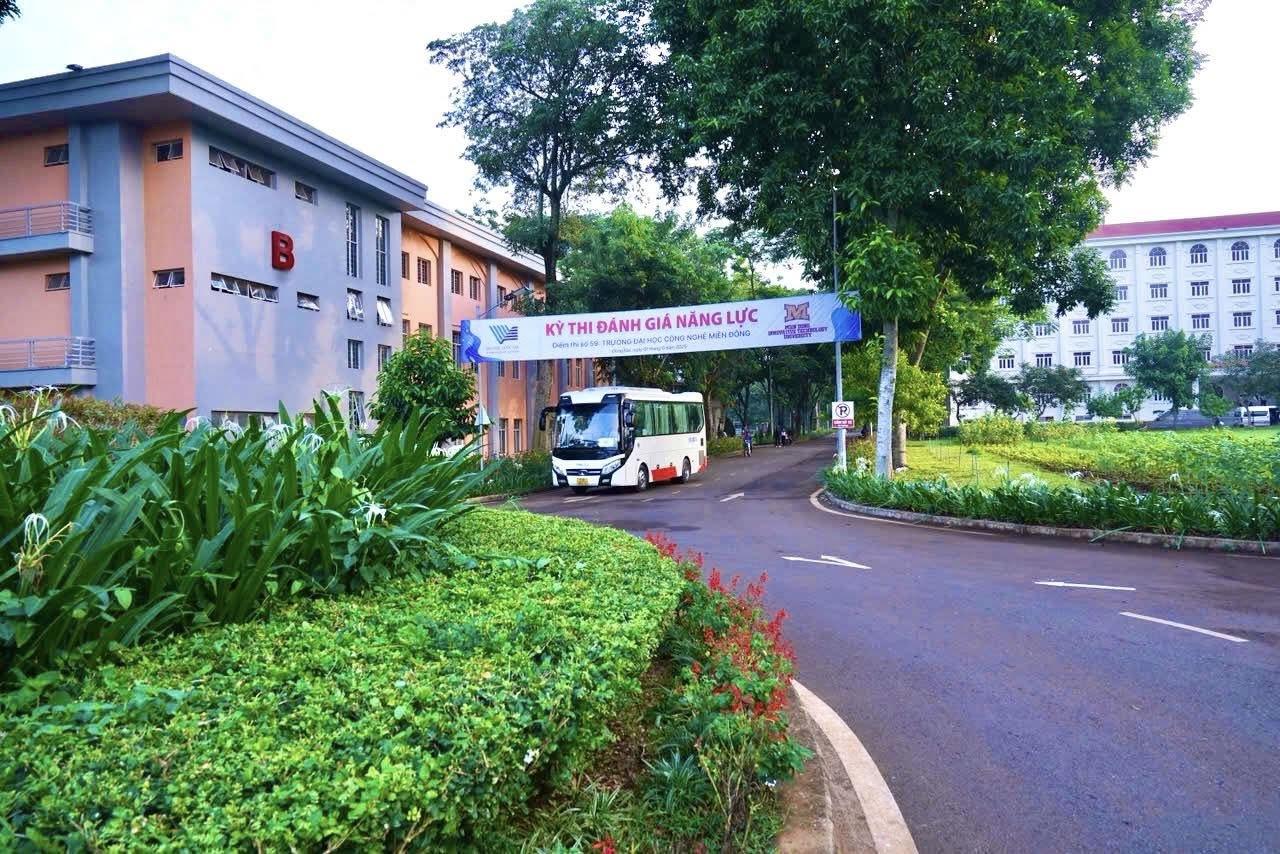 Gần 5,3 ngàn thí sinh thi Đánh giá năng lực đợt 2 tại Đồng Nai trong đó có điểm thi 59 Trường Đại học Công nghệ Miền Đông và điểm thi 60 THPT Dầu Giây