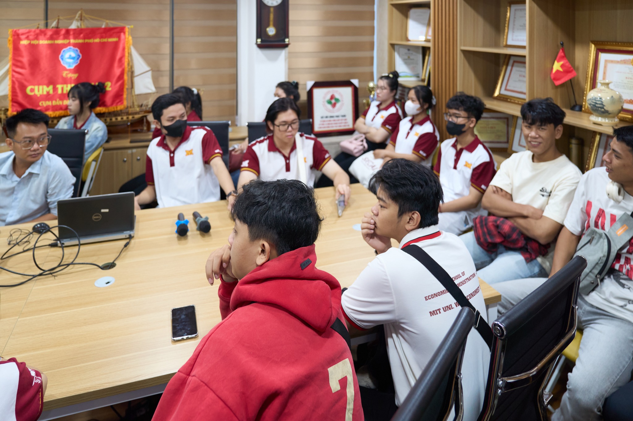 Sinh viên ngành Luật Kinh tế Trường Đại học Công nghệ Miền Đông (MIT Uni.) “Đi thật – Hiểu thật – Chọn đúng” tại Hệ thống Luật Thịnh Trí