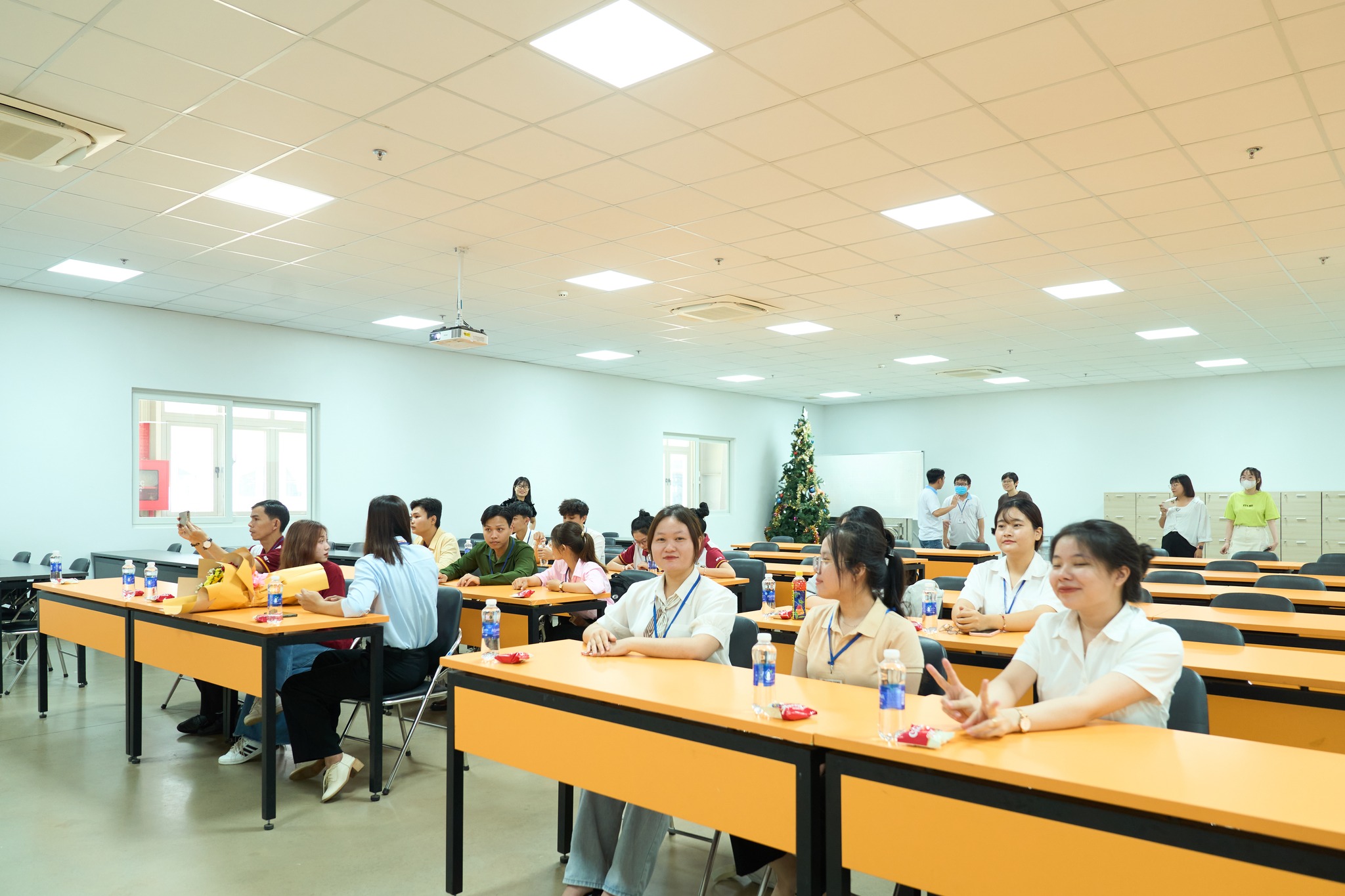 Phỏng vấn thử – Việc làm thật: Trải nghiệm tuyển dụng thực tế tại MIT Uni