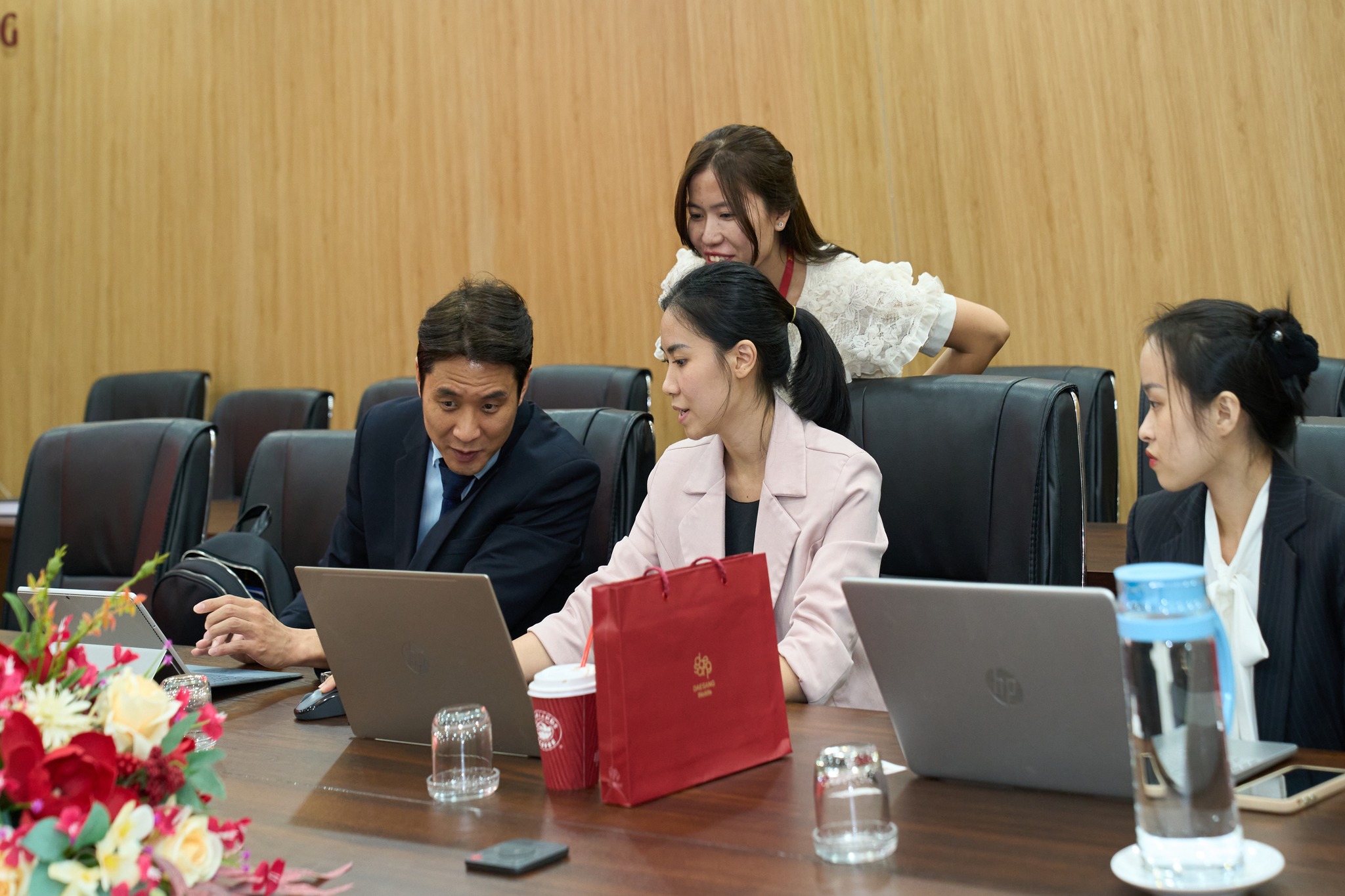 MIT Uni. hợp tác Glenn College mở rộng cơ hội học tập quốc tế