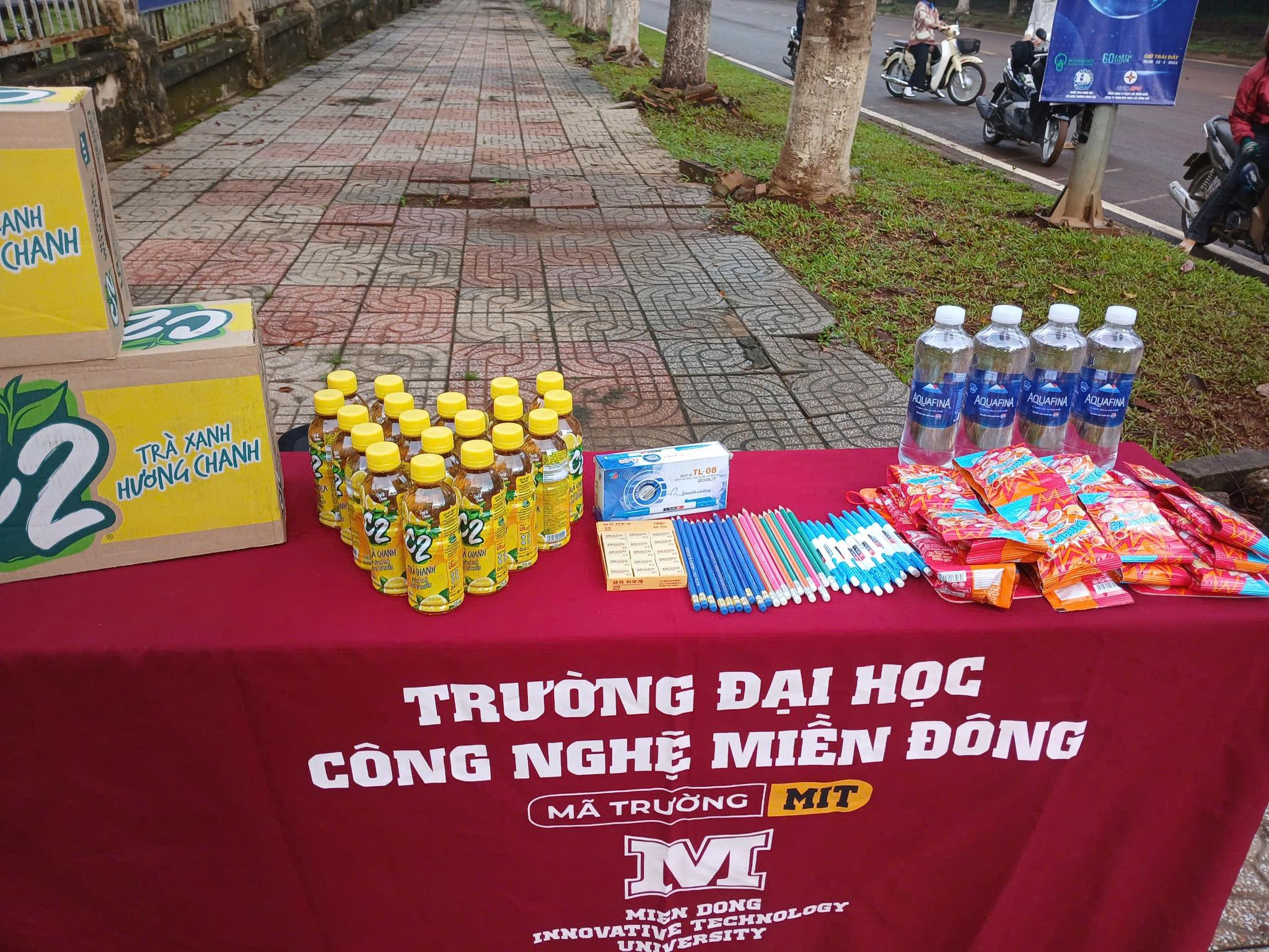 Tiếp sức mùa thi 2025 – Trường Đại học Công nghệ Miền Đông đồng hành cùng sĩ tử