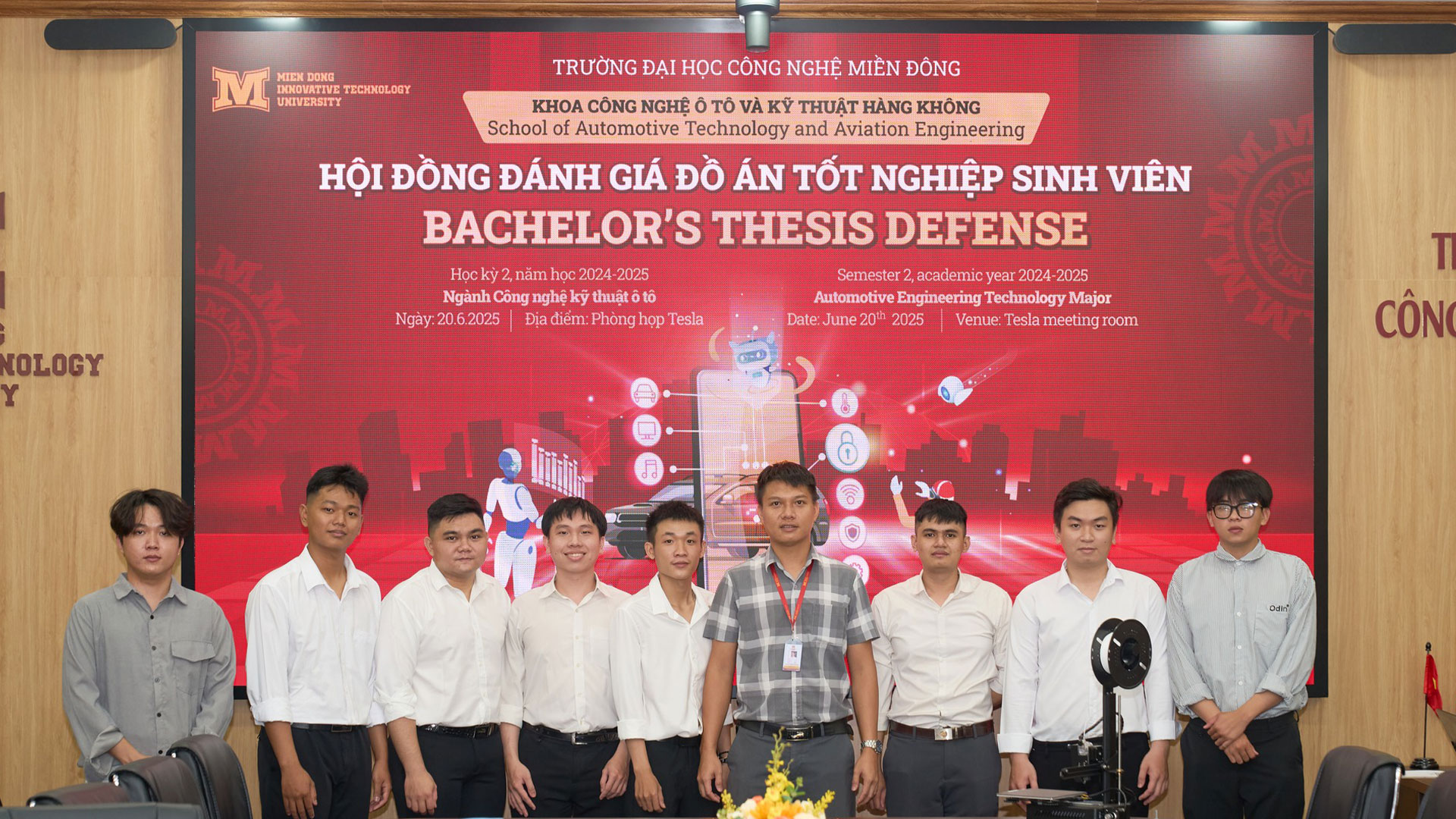Hội đồng đánh giá đồ án tốt nghiệp ngành Công nghệ kỹ thuật ô tô: hiện thực hoá ý tưởng – tiếp nhiên liệu cho tương lai