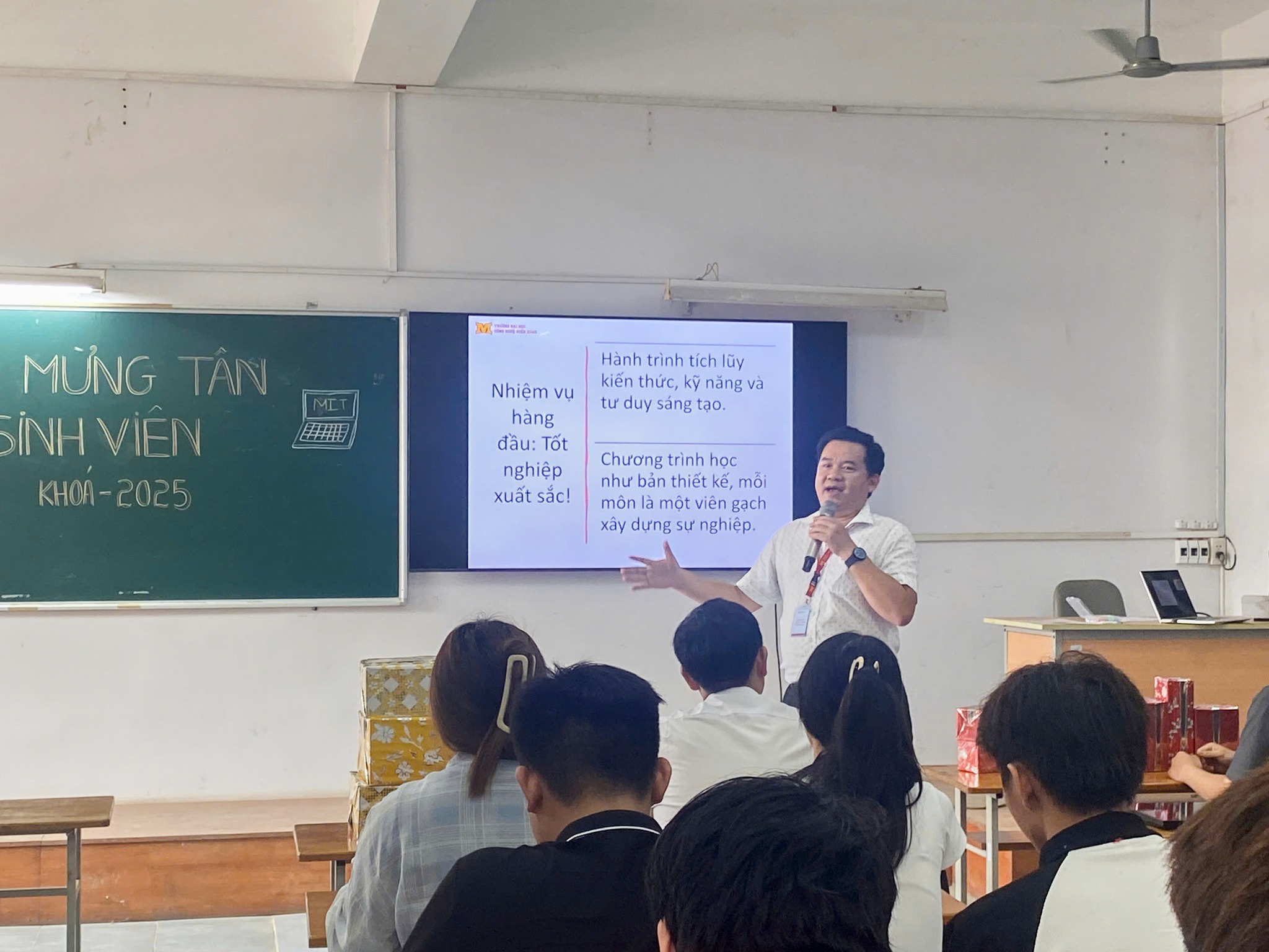 ThS. Dương Thế Cừ – Phó Hiệu trưởng Nhà trường