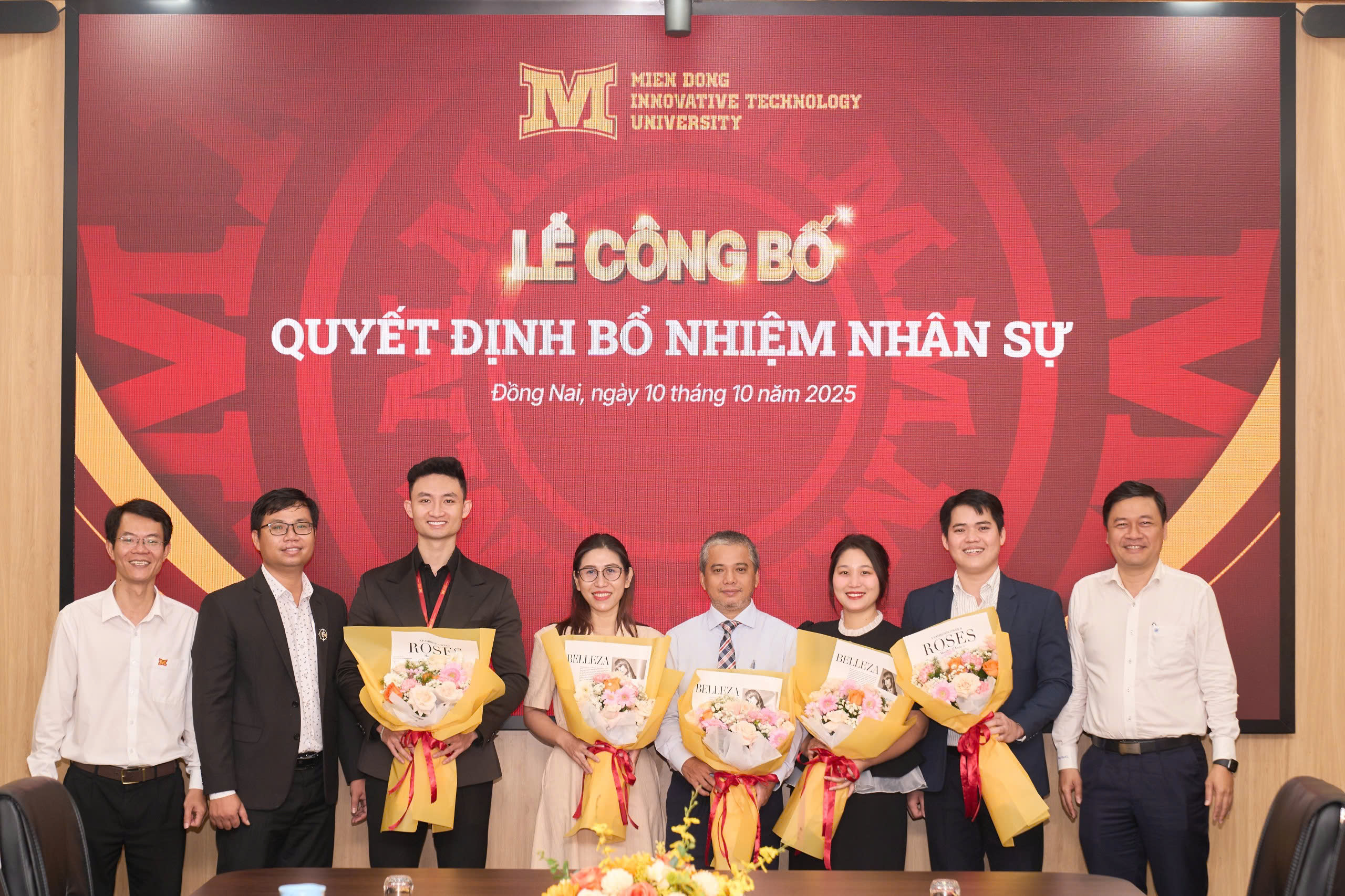 Trường Đại học Công nghệ Miền Đông công bố quyết định bổ nhiệm nhiều vị trí chủ chốt