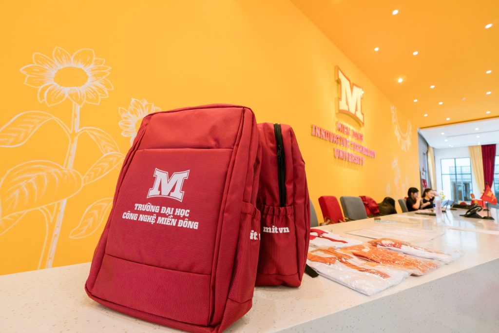 KHÔNG GIAN MỚI – TRẢI NGHIỆM MỚI TẠI TRUNG TÂM TƯ VẤN TUYỂN SINH MIT UNI.