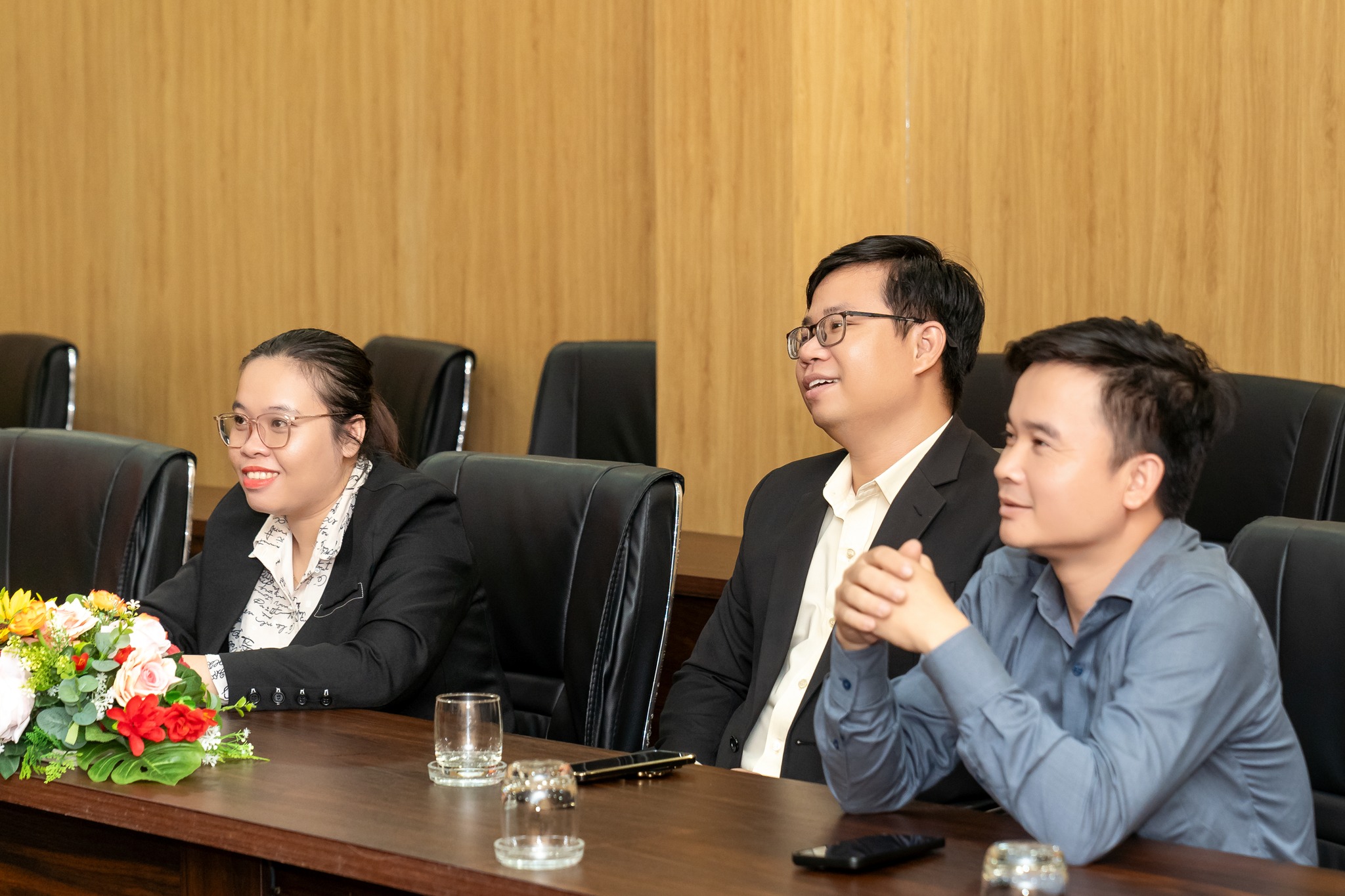 Một thập kỷ đồng hành – Vinh danh những cống hiến của ThS. LS. Nguyễn Xuân Tài và ThS. LS. Mai Thị Ngân Hà tại MIT Uni.