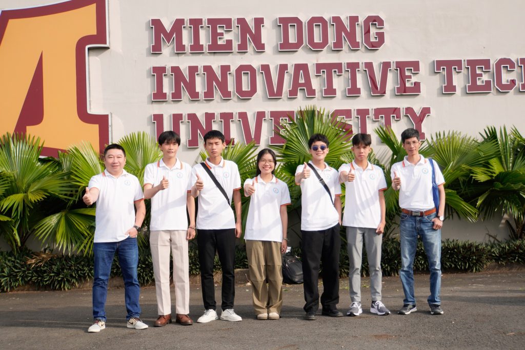 Các đoàn tham dự Cuộc thi Olympic Vật lý Sinh viên Toàn quốc lần thứ XXVII năm 2025 đã có mặt tại MIT University Vietnam