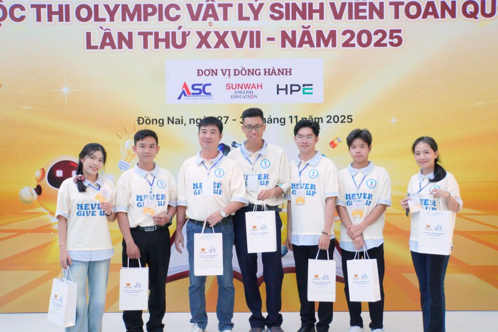 Các đoàn tham dự Cuộc thi Olympic Vật lý Sinh viên Toàn quốc lần thứ XXVII năm 2025 đã có mặt tại MIT University Vietnam