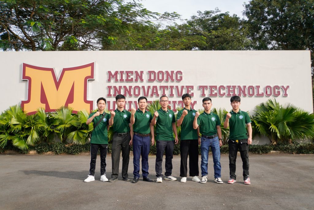 Các đoàn tham dự Cuộc thi Olympic Vật lý Sinh viên Toàn quốc lần thứ XXVII năm 2025 đã có mặt tại MIT University Vietnam