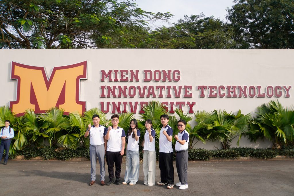 Các đoàn tham dự Cuộc thi Olympic Vật lý Sinh viên Toàn quốc lần thứ XXVII năm 2025 đã có mặt tại MIT University Vietnam