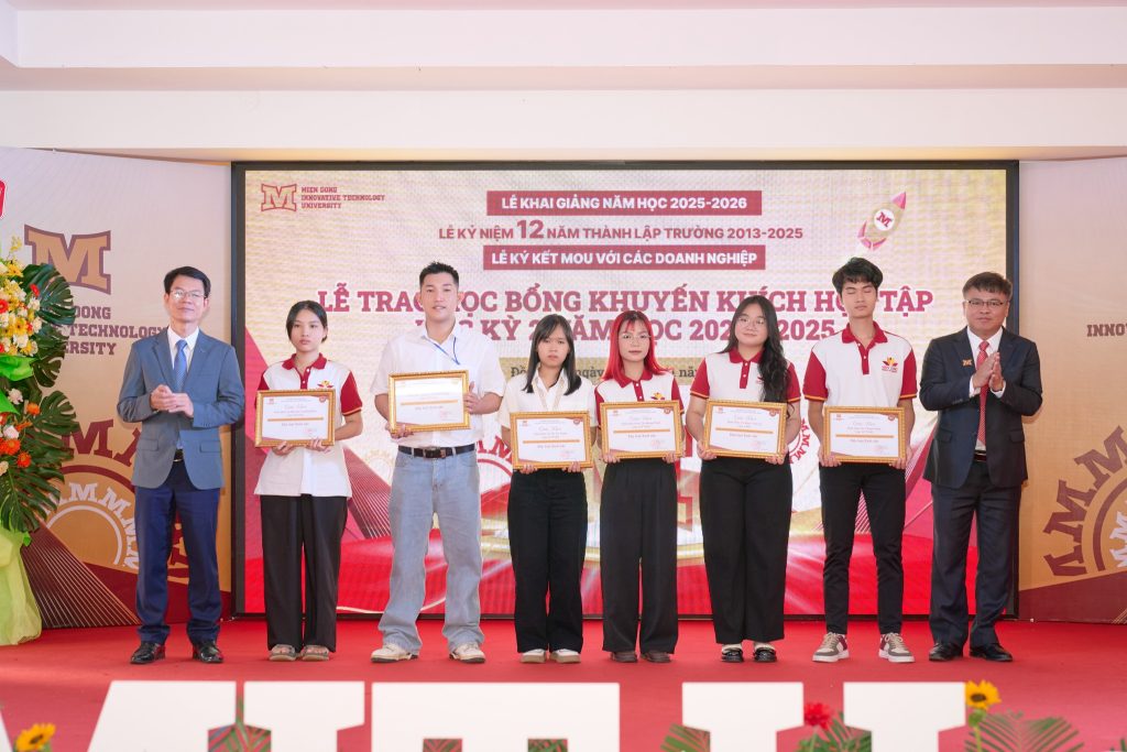 Lễ Khai giảng năm học 2025 – 2026 & Kỷ niệm 12 năm thành lập Trường Đại học Công nghệ Miền Đông