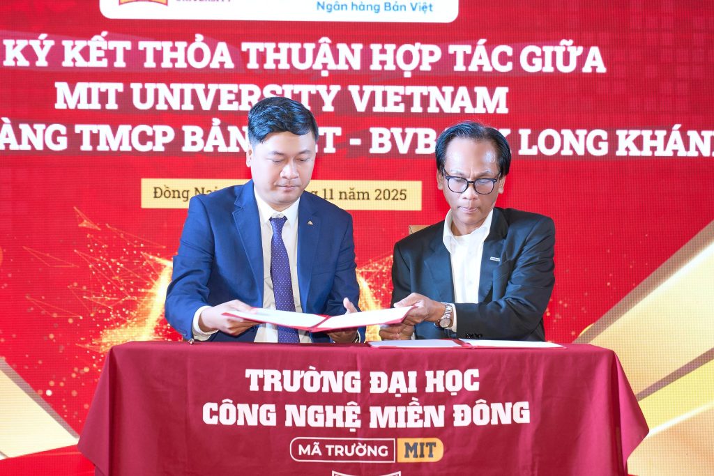 Lễ Khai giảng năm học 2025 – 2026 & Kỷ niệm 12 năm thành lập Trường Đại học Công nghệ Miền Đông