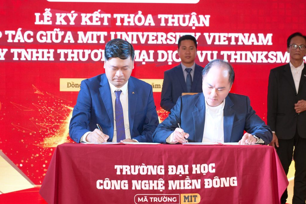 Lễ Khai giảng năm học 2025 – 2026 & Kỷ niệm 12 năm thành lập Trường Đại học Công nghệ Miền Đông