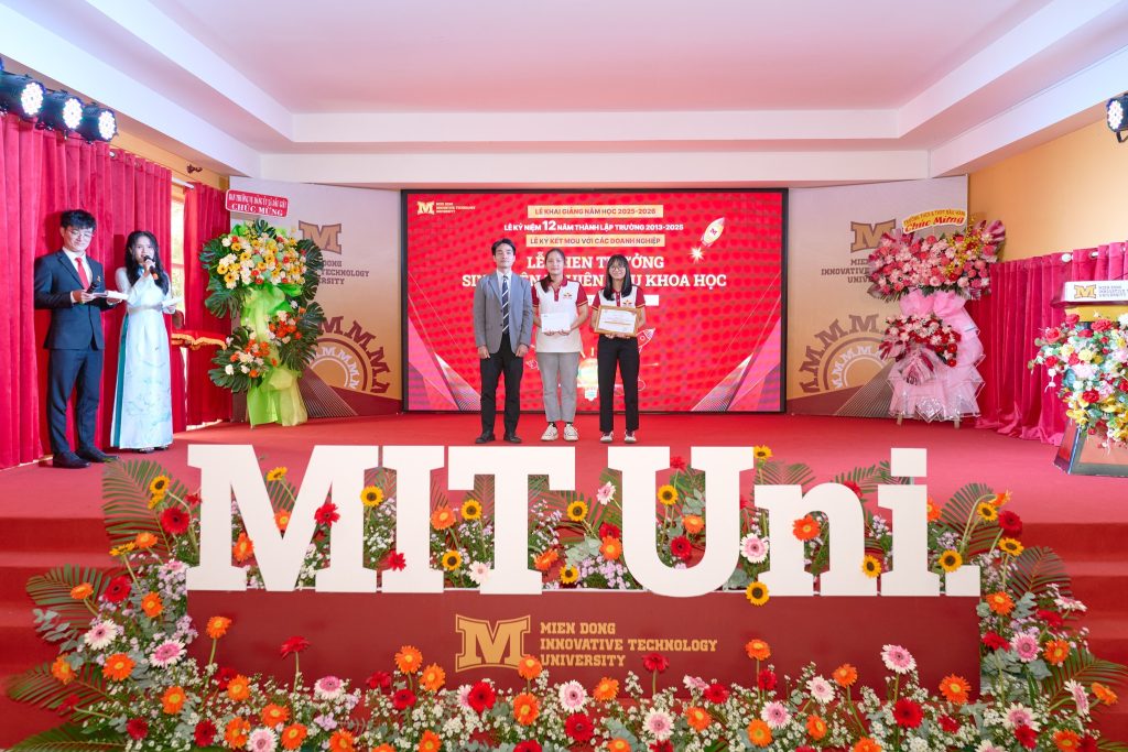 Lễ Khai giảng năm học 2025 – 2026 & Kỷ niệm 12 năm thành lập Trường Đại học Công nghệ Miền Đông