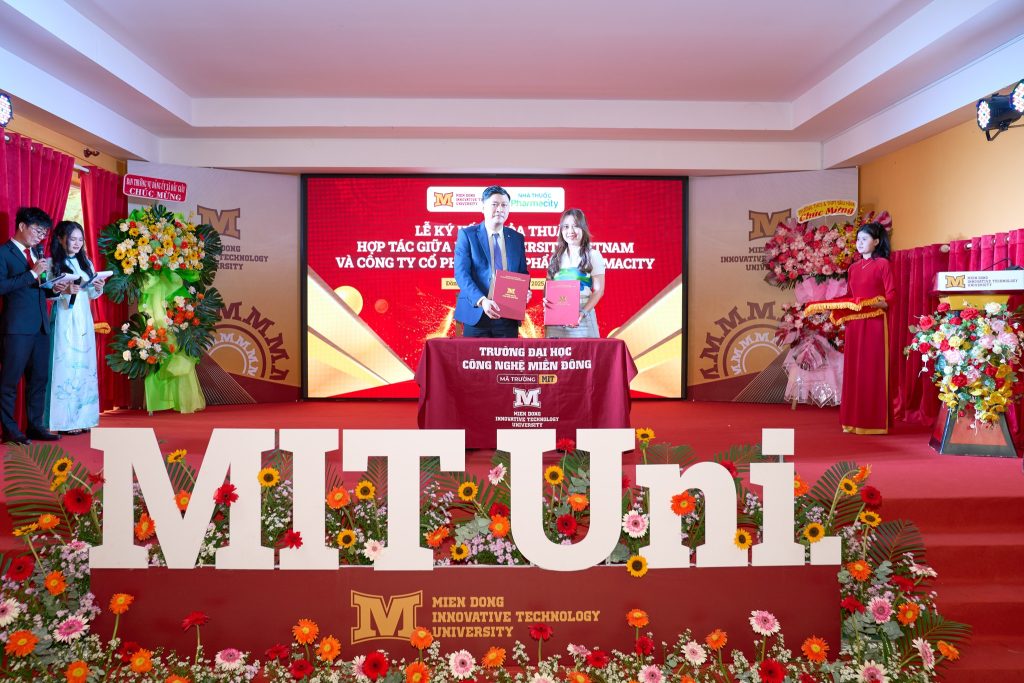 Lễ Khai giảng năm học 2025 – 2026 & Kỷ niệm 12 năm thành lập Trường Đại học Công nghệ Miền Đông