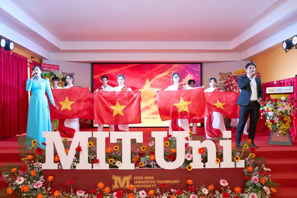 Lễ Khai giảng năm học 2025 – 2026 & Kỷ niệm 12 năm thành lập Trường Đại học Công nghệ Miền Đông