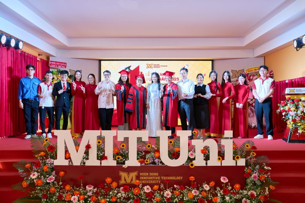 Lễ Tốt nghiệp đợt 2 năm 2025 – Mở cửa tri thức, khai mở tương lai