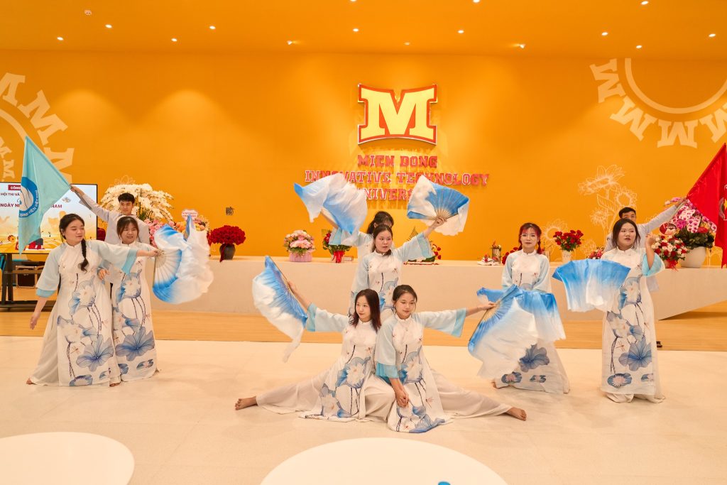 Lễ trao giải Hội thi Văn nghệ Truyền thống MIT Uni. 2025 – Chào mừng Ngày Nhà giáo Việt Nam 20/11