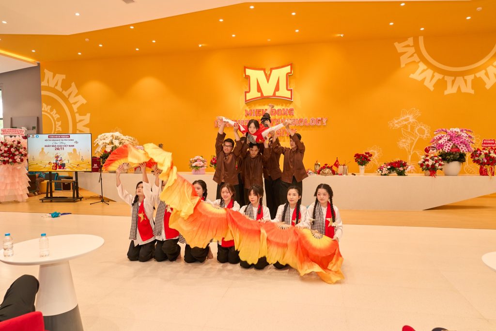 Lễ trao giải Hội thi Văn nghệ Truyền thống MIT Uni. 2025 – Chào mừng Ngày Nhà giáo Việt Nam 20/11