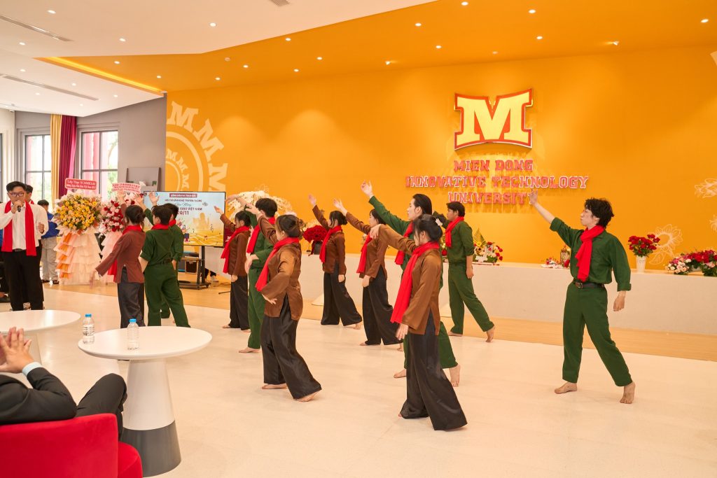 Lễ trao giải Hội thi Văn nghệ Truyền thống MIT Uni. 2025 – Chào mừng Ngày Nhà giáo Việt Nam 20/11