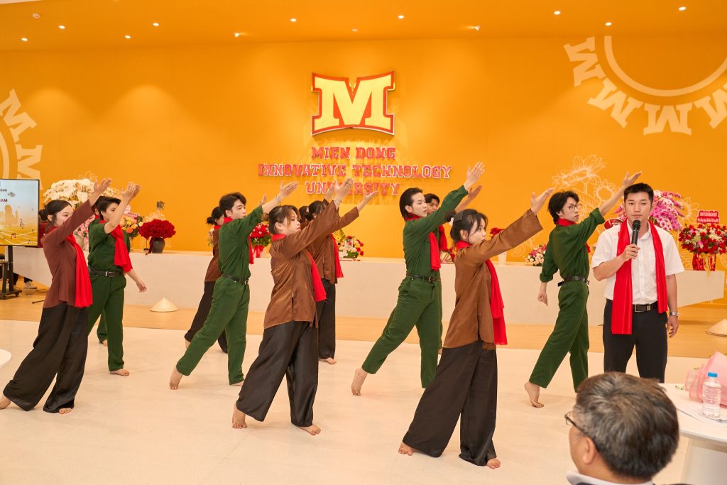 Lễ trao giải Hội thi Văn nghệ Truyền thống MIT Uni. 2025 – Chào mừng Ngày Nhà giáo Việt Nam 20/11