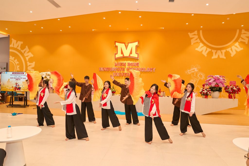 Lễ trao giải Hội thi Văn nghệ Truyền thống MIT Uni. 2025 – Chào mừng Ngày Nhà giáo Việt Nam 20/11