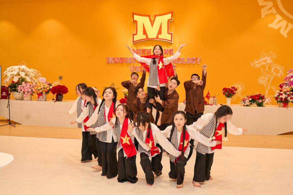 Lễ trao giải Hội thi Văn nghệ Truyền thống MIT Uni. 2025 – Chào mừng Ngày Nhà giáo Việt Nam 20/11