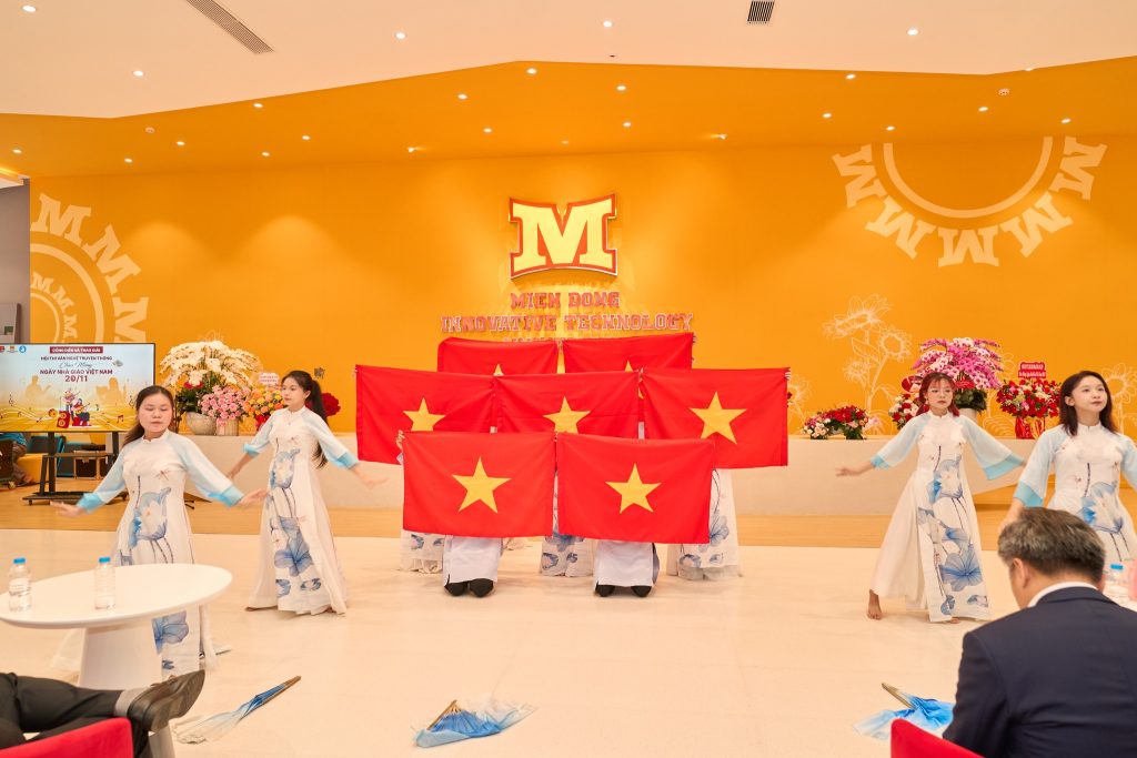 Lễ trao giải Hội thi Văn nghệ Truyền thống MIT Uni. 2025 – Chào mừng Ngày Nhà giáo Việt Nam 20/11
