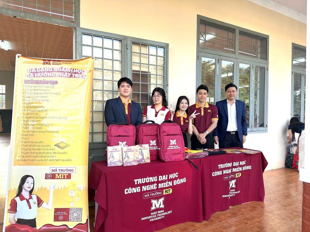 MIT Uni. đồng hành cùng học sinh lớp 12 trong chương trình định hướng nghề nghiệp năm học 2026–202