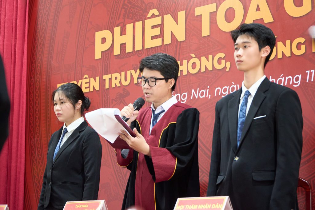 Phiên tòa giả định tại THPT Điểu Cải – Tuyên truyền phòng, chống bạo lực học đường