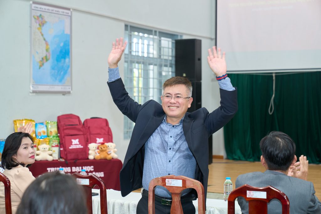 Phiên tòa giả định tại THPT Điểu Cải – Tuyên truyền phòng, chống bạo lực học đường