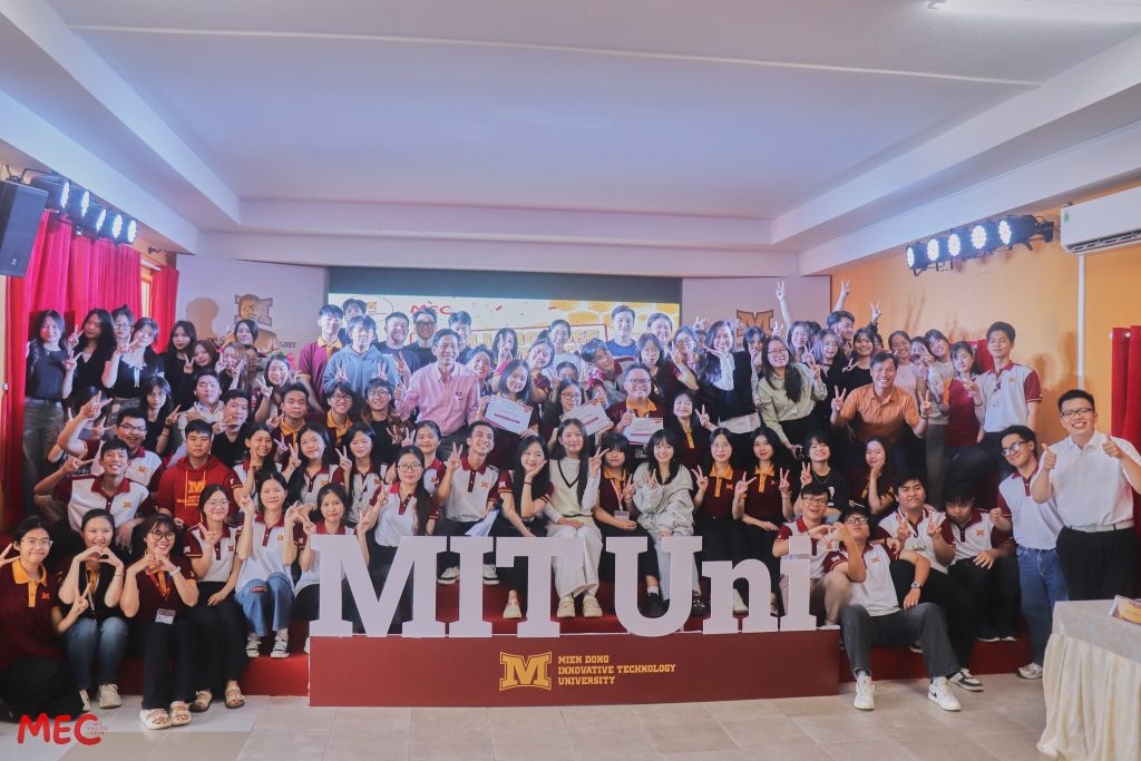 CLB Tiếng Anh MIT Uni. – MEC trở lại với cuộc thi Spelling Bee năm 2025