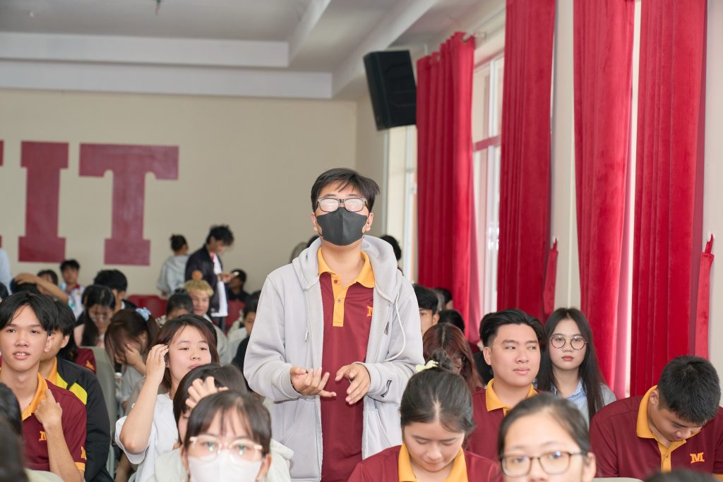 Xây dựng Portfolio chuyên nghiệp thời AI – MIT Uni. tổ chức workshop chuyên sâu cho sinh viên năm 2025